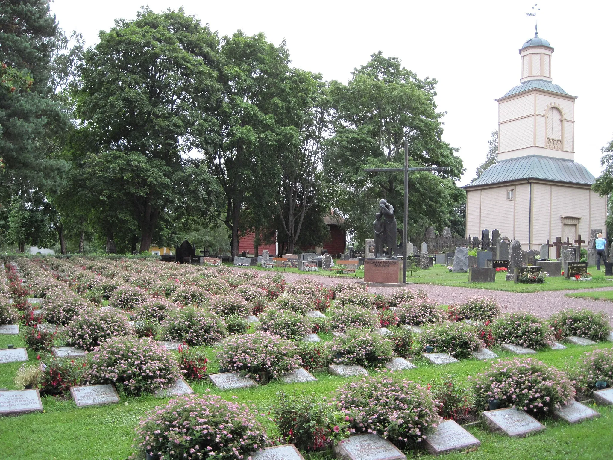 Photo showing: Military cemetary at Merikarvia church in Merikarvia , Finland