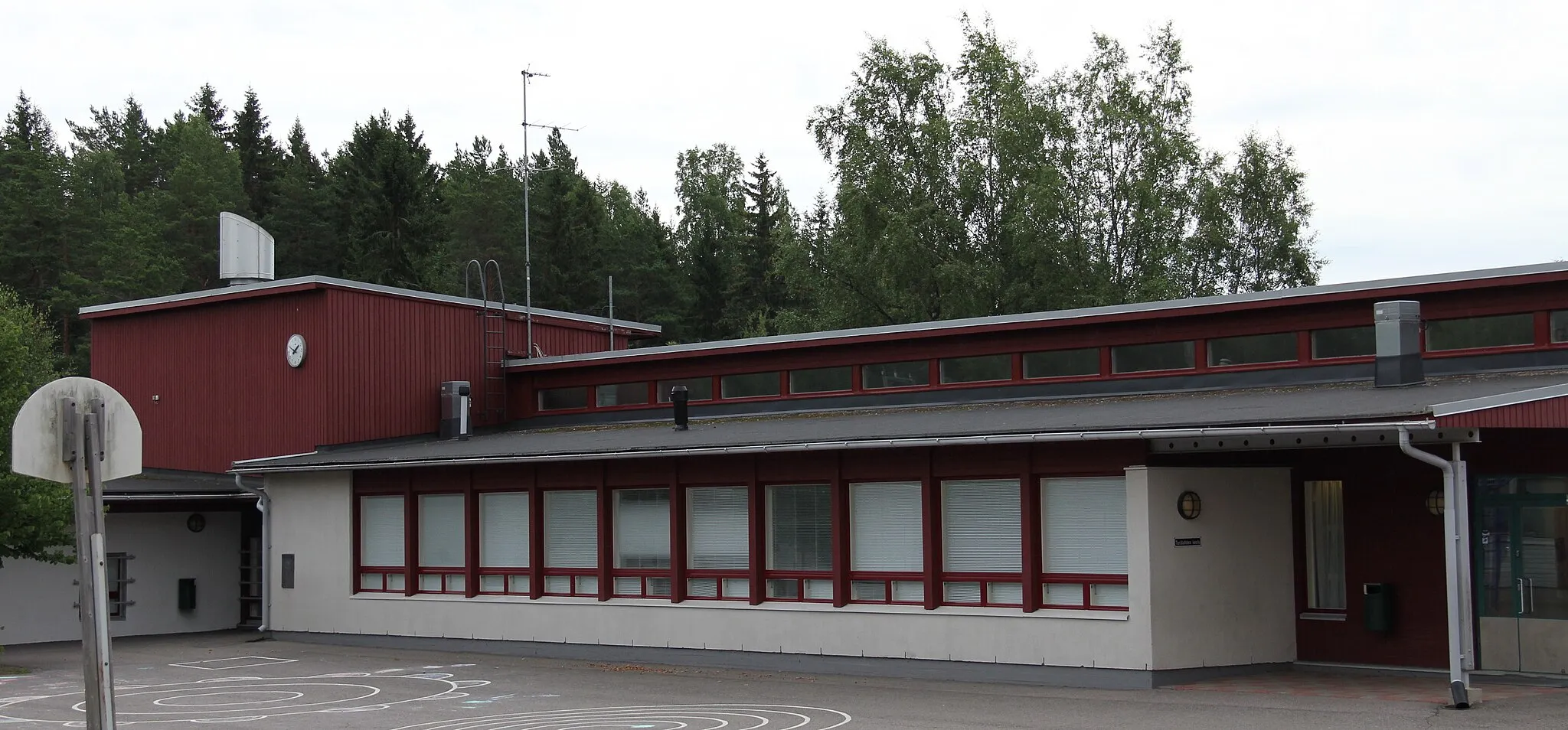 Photo showing: Terälahti school, Tampere, Finland.