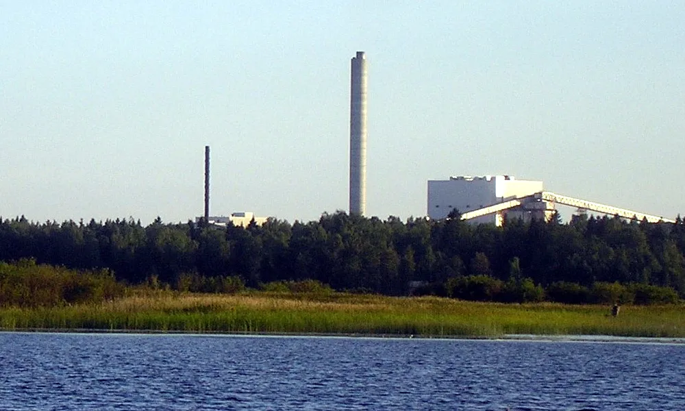 Photo showing: Alholmens Kraft  Biomass Power Station in Jakobstad, Finland pictured from Larsmo