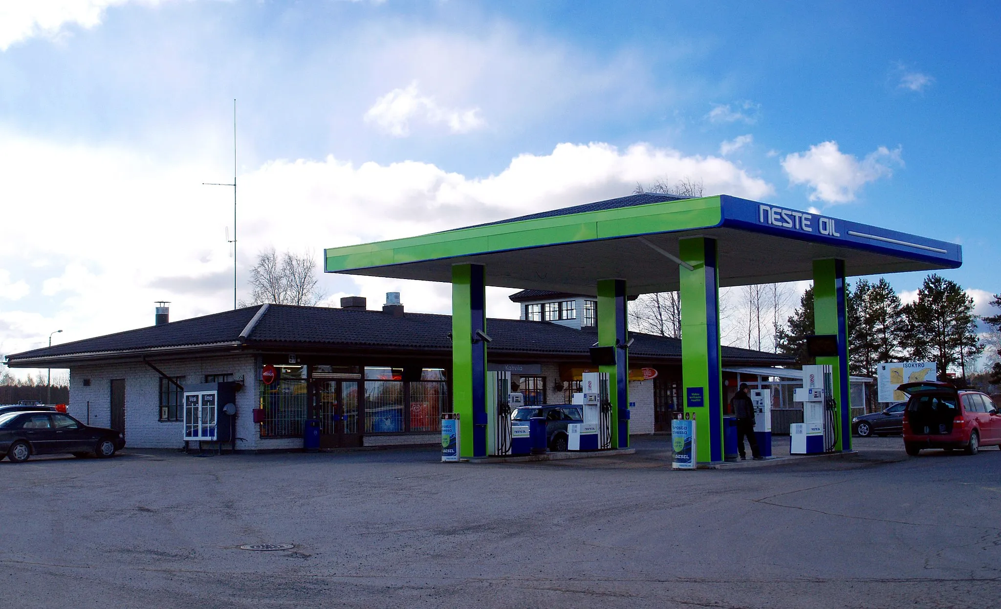 Photo showing: Neste Oil petrol station in Vähäkyrö.