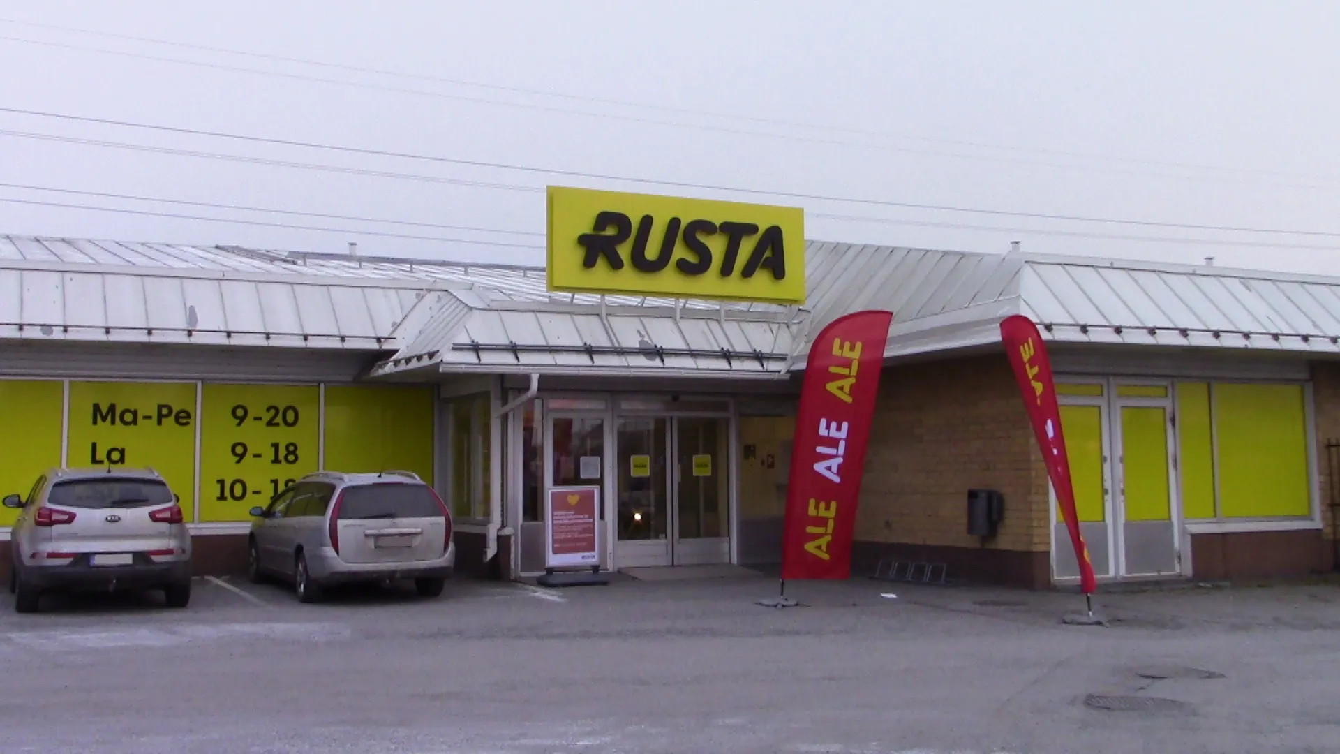 Photo showing: Rusta department store at Mikkola district in Pori, Finland.