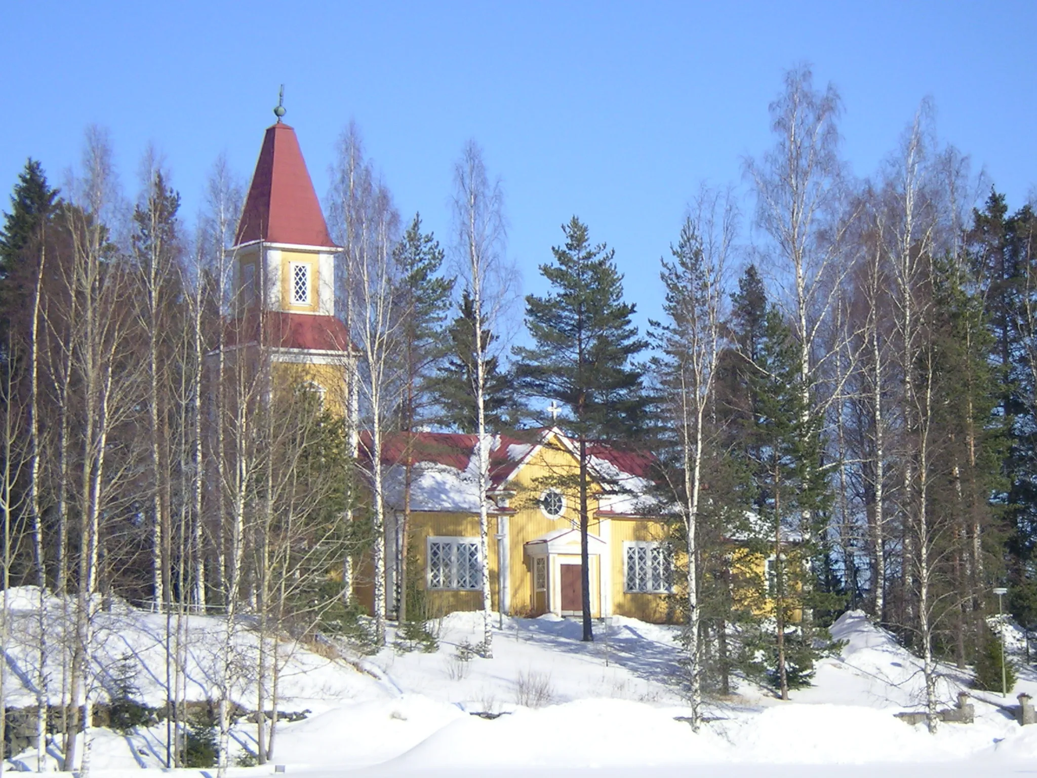 Photo showing: The Halkivaha Church in Urjala, Finland. Built in 1923–1926. Architect: Heikki Tiitola.