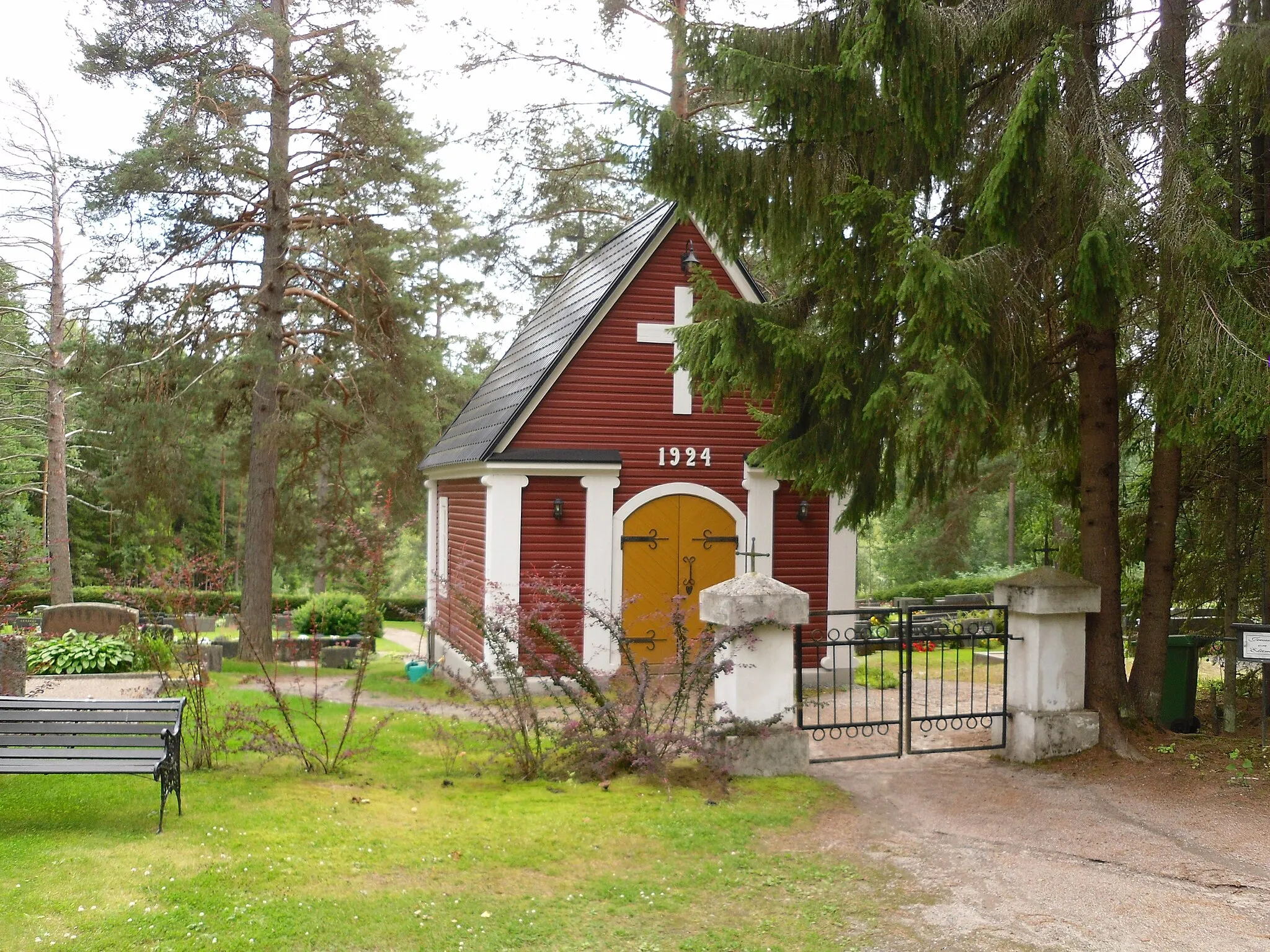 Photo showing: Länsi-Teiskon vanha kappeli