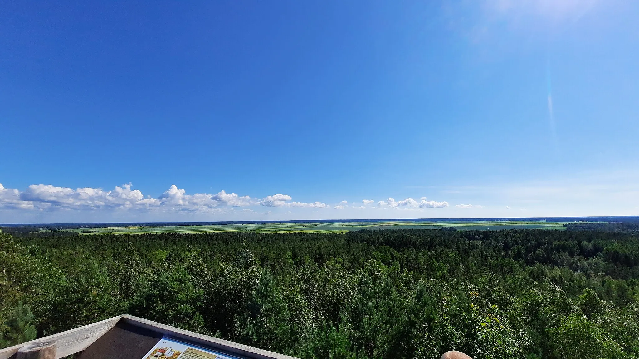 Photo showing: Söderfjärden impact crater remnant, photographed from the observation tower on Öjberget hill in Sundom, Vaasa, Finland