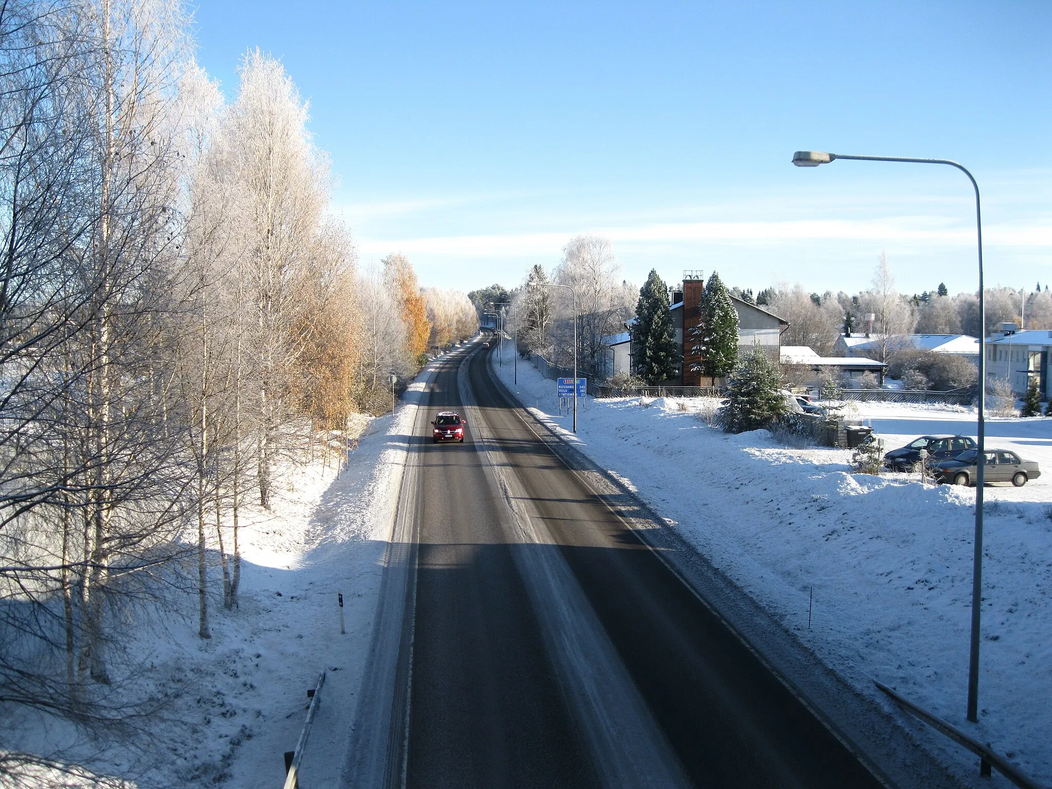 Photo showing: Main road 5 (E63) in Kajaani, Finland.