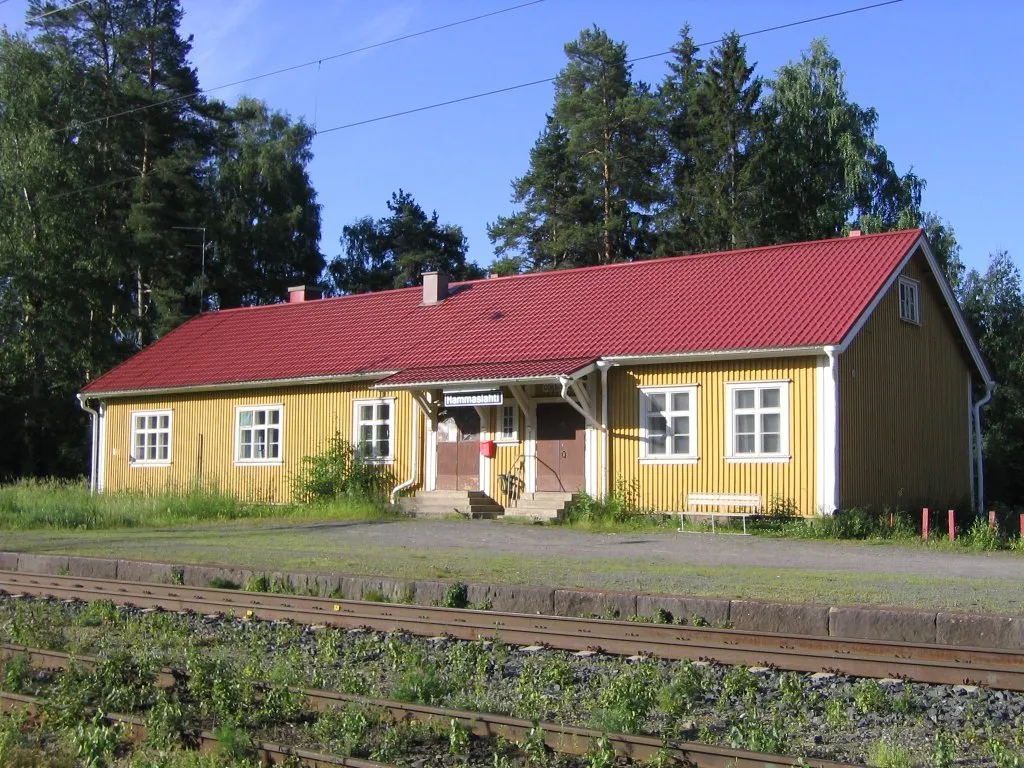Photo showing: Hammaslahti railway station in Pyhäselkä, Finland.