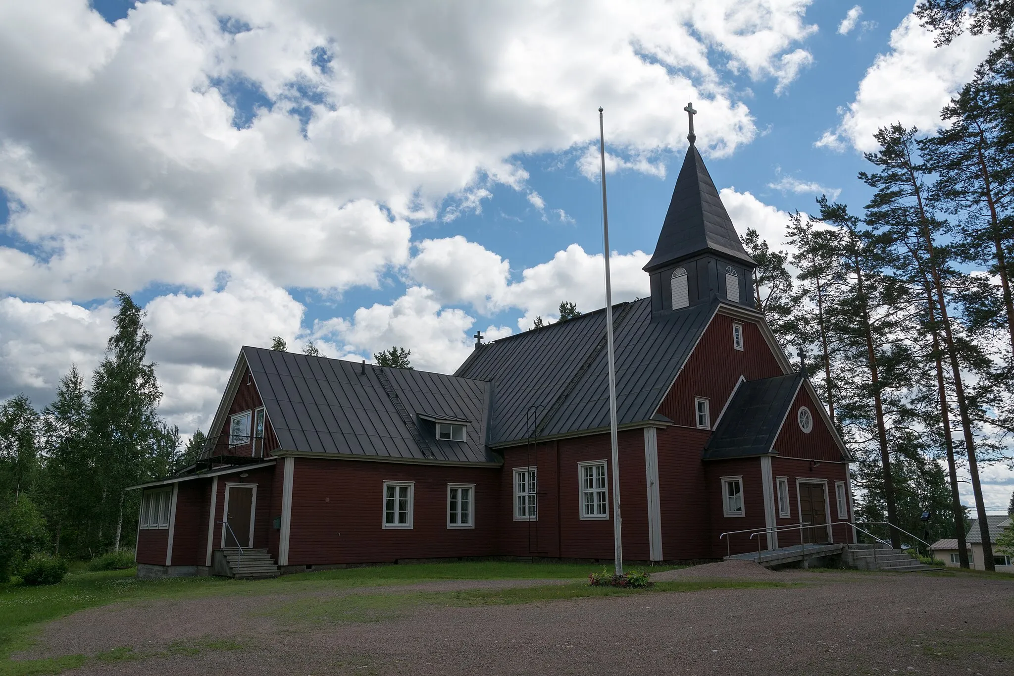 Photo showing: Tuohikotti Village Church in Kouvola, Finland, was designed by Anton Lehto, and completed in 1926.