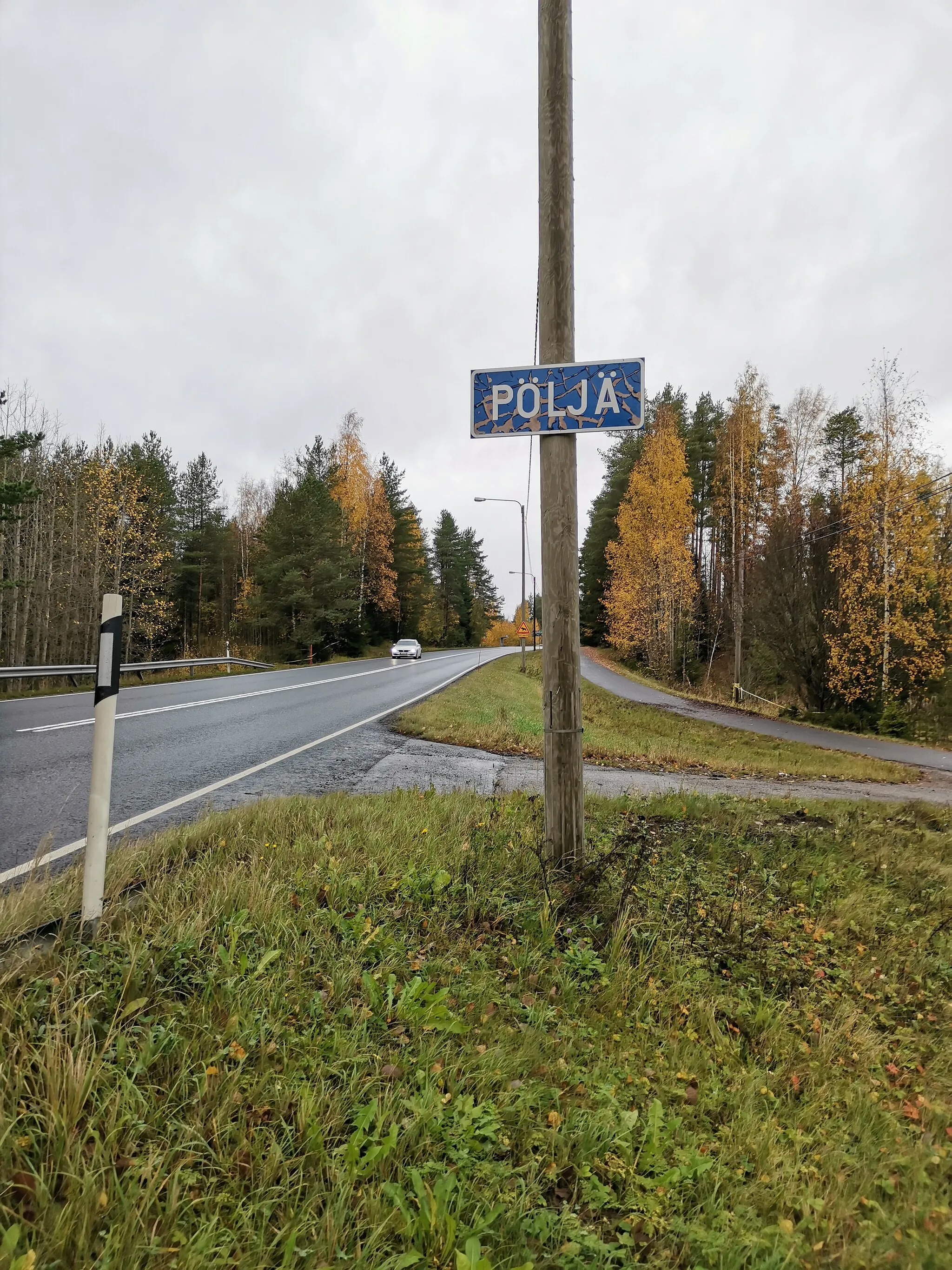Photo showing: Valtatie 5 Pöljän kylässä Siilinjärvellä