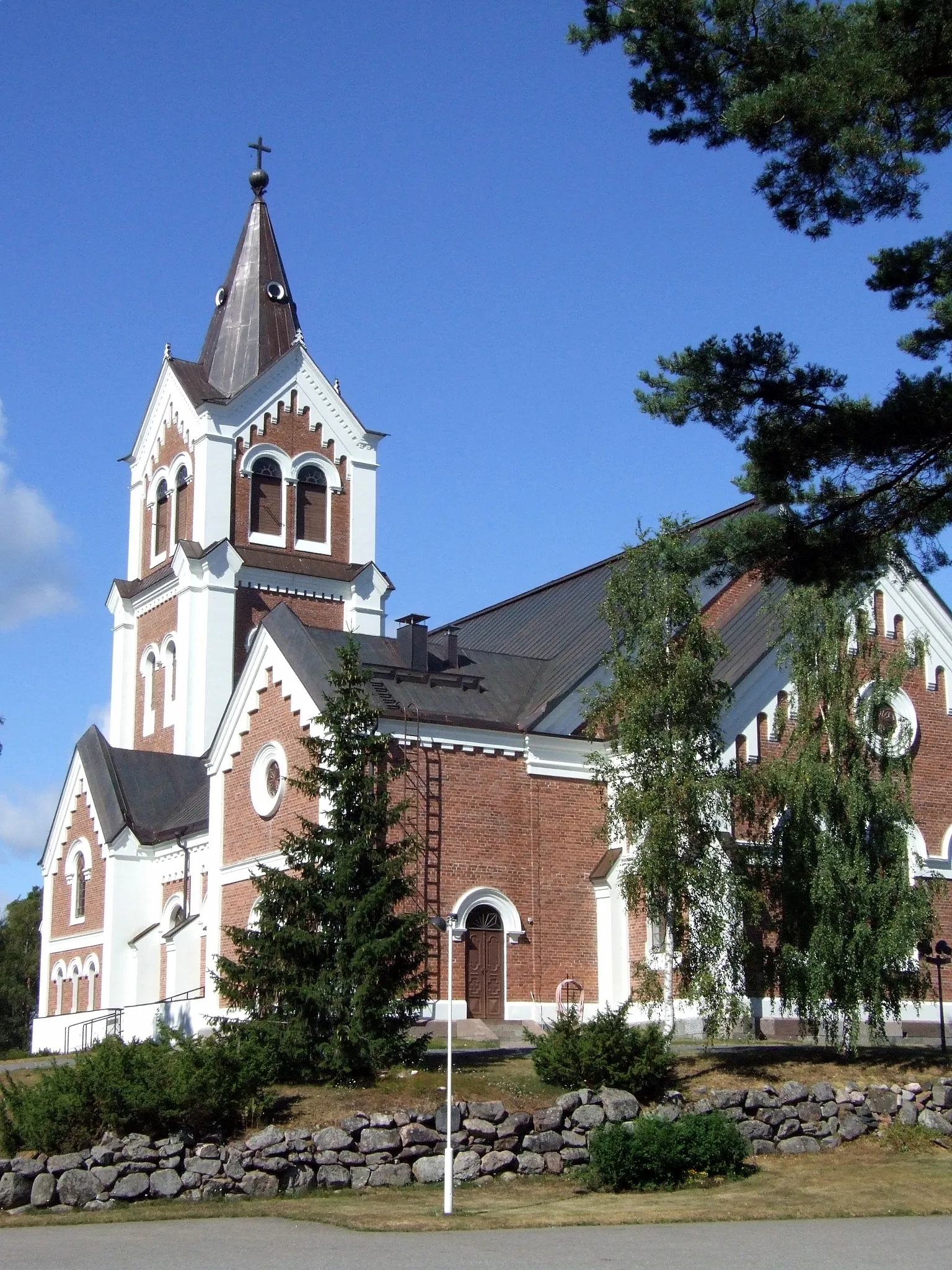 Photo showing: The church of Lumijoki was designed by architect John Lybeck and it was completed in 1889.