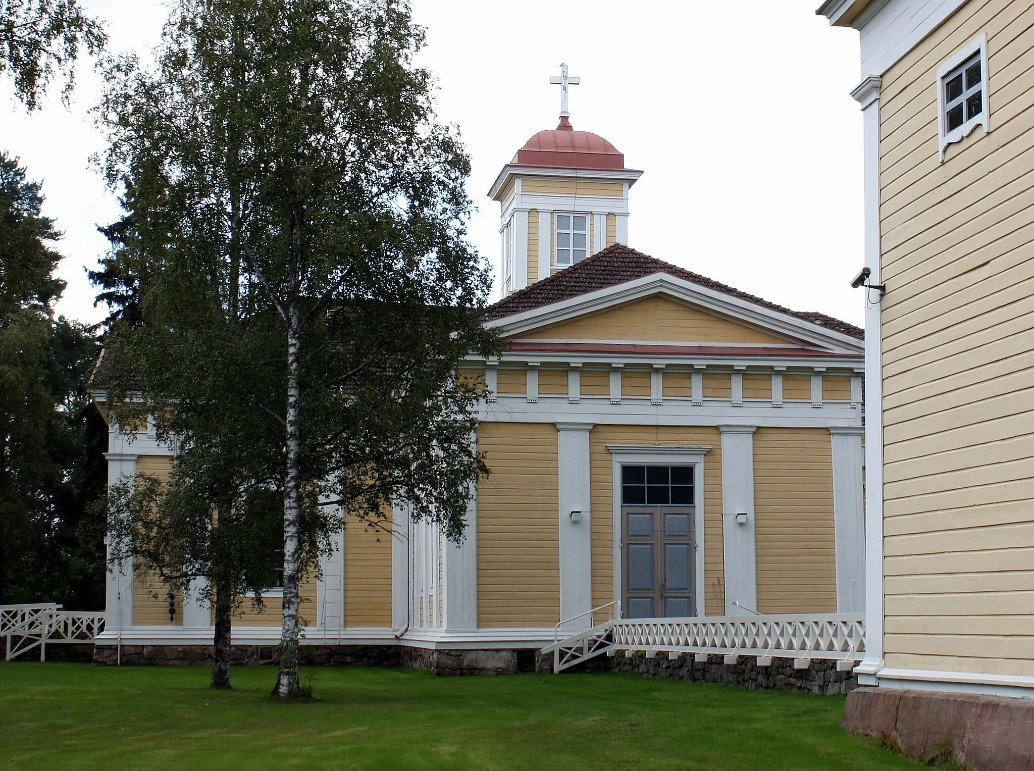 Photo showing: Kärsämäki Church. It was designed by architect Carl Ludvig Engel in 1828, but not built until 1842.