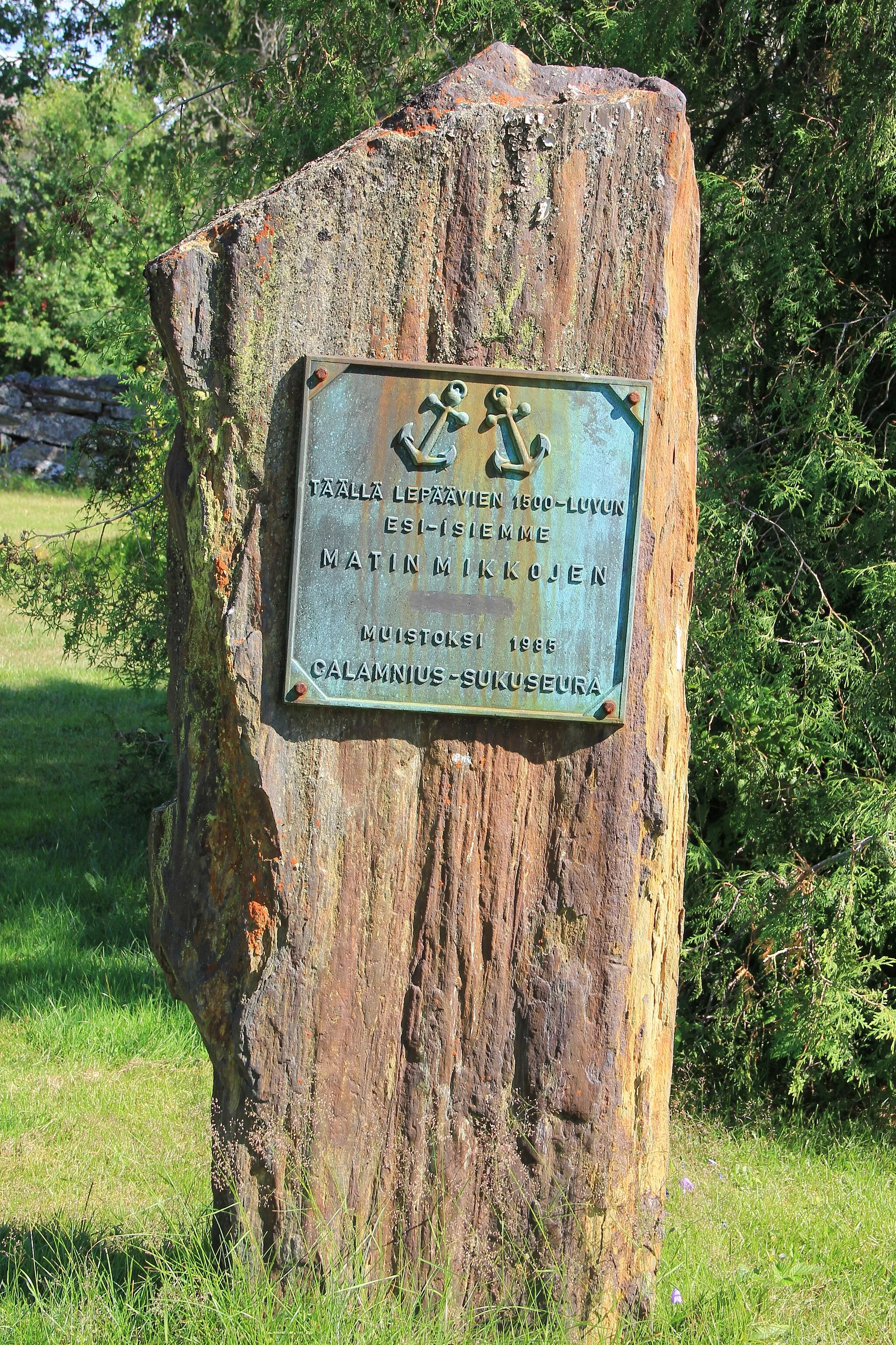 Photo showing: Memorial to ancestors of Calamnius family, Lohtaja old cemetery, Kokkola, Finland. - Memorial was unveiled in 1985.