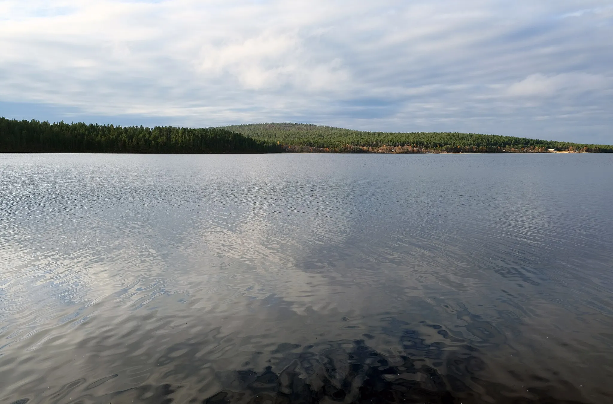 Photo showing: Lake Ounasjärvi in Enontekiö, Finland.