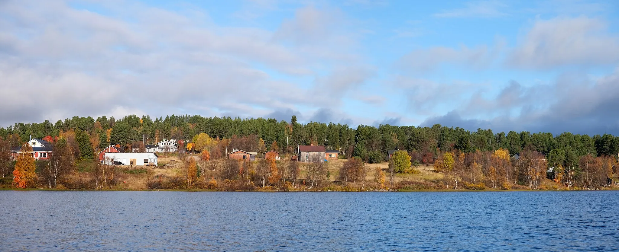 Photo showing: Lake Ounasjärvi in Enontekiö, Finland.