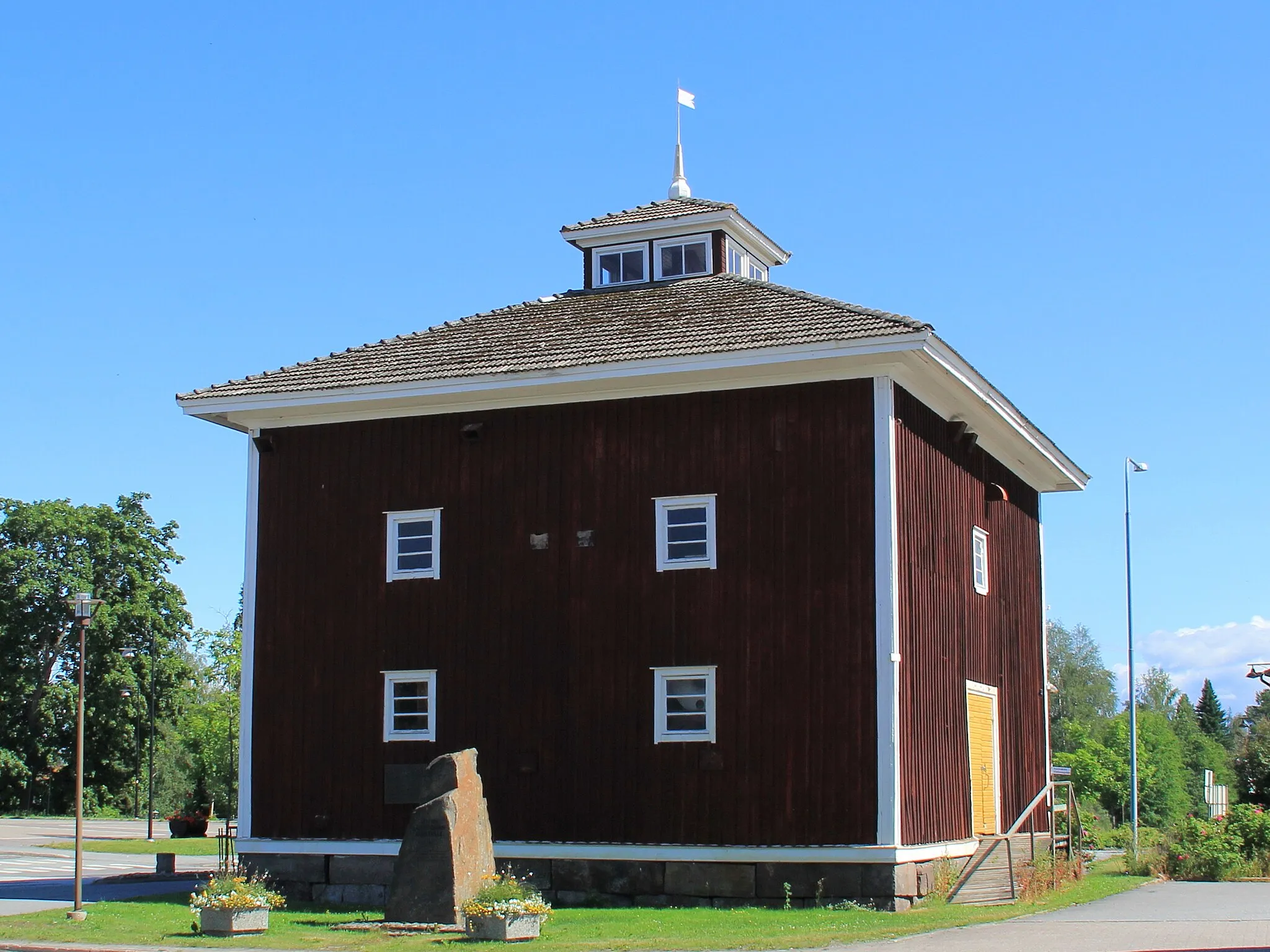 Photo showing: Kälviä crown granary, Kälviä, Kokkola, Finland. - It was completed in 1844.