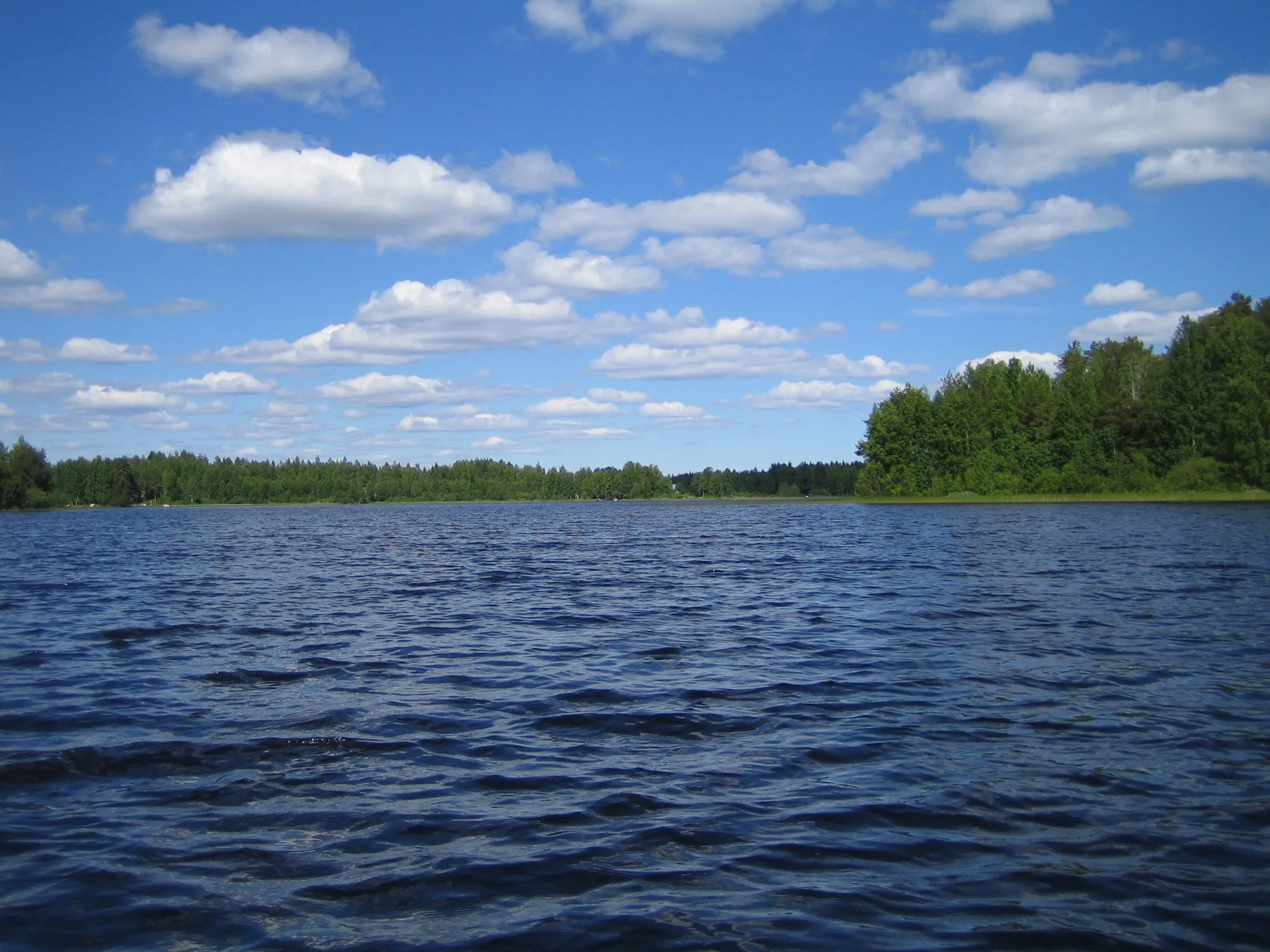 Photo showing: Lake Kivesjärvi in Paltamo, Finland