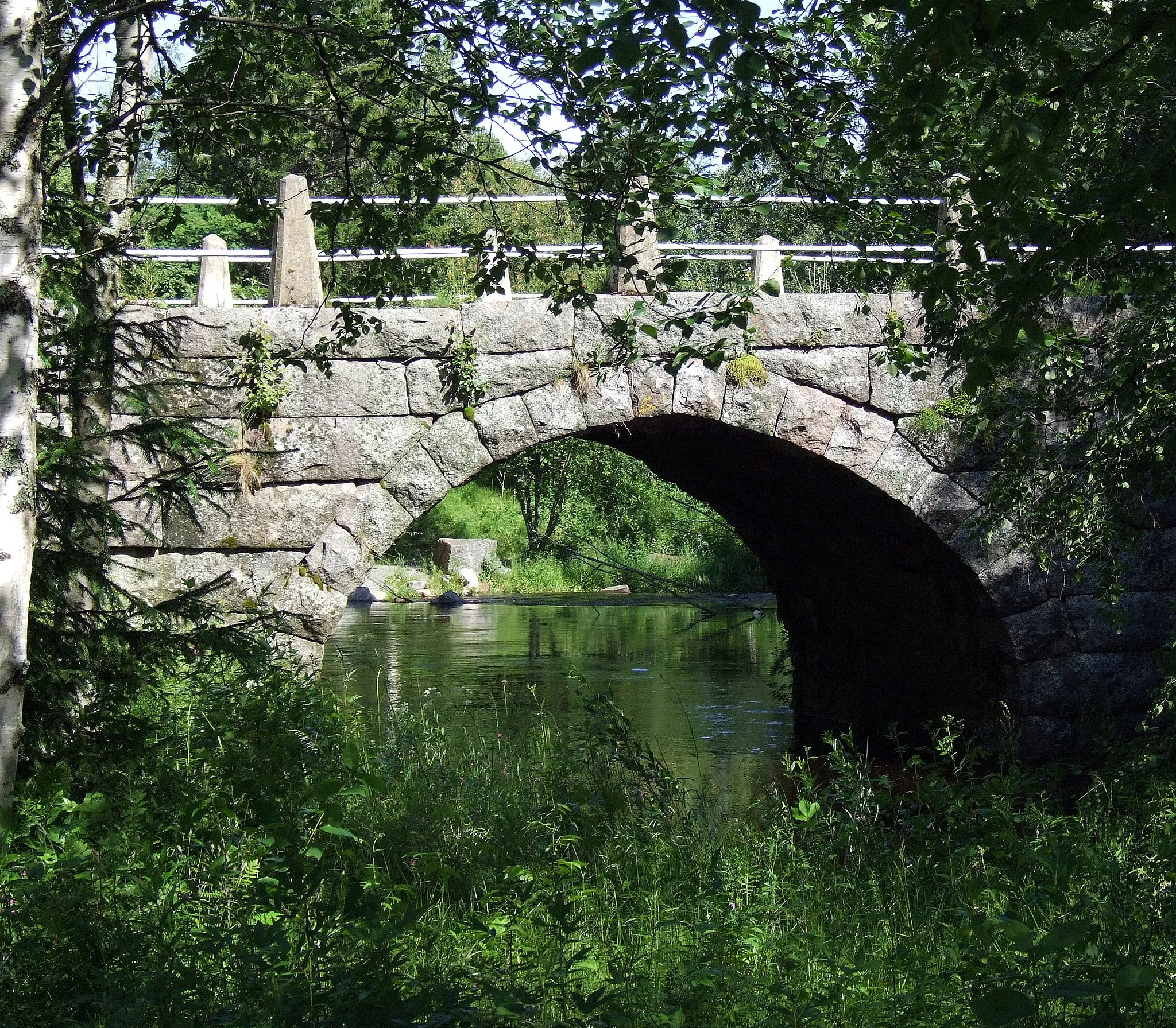 Photo showing: The Pattijoki bridge is an old stone arch bridge in Pattijoki village in Finland. The bridge was built in 1896-97.