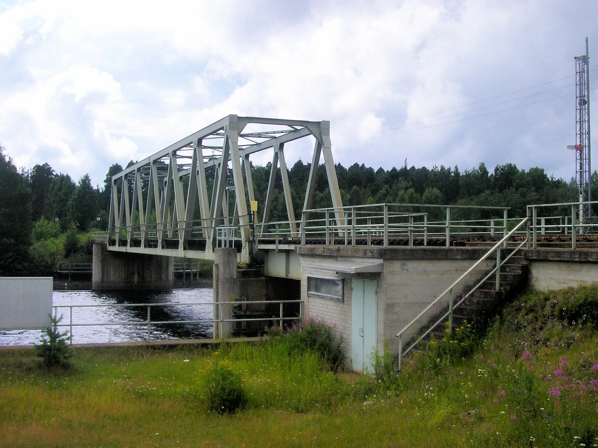 Photo showing: Uimasalmi railway bridge carrying Joensuu–Kontiomäki railway in Finland