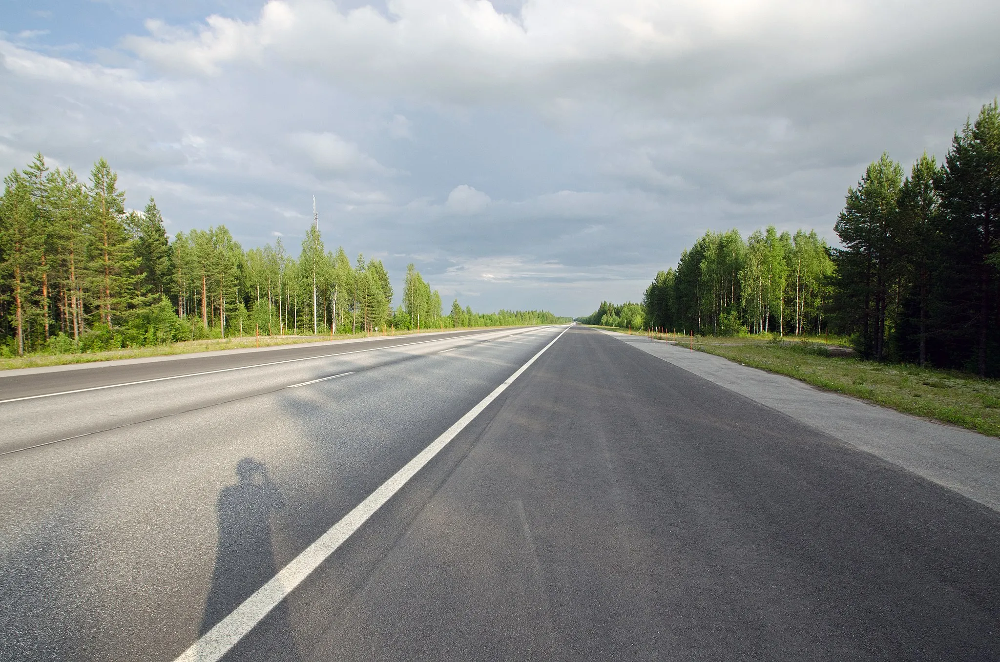 Photo showing: Highway strip on the Main road 88 in Vieremä, Finland.