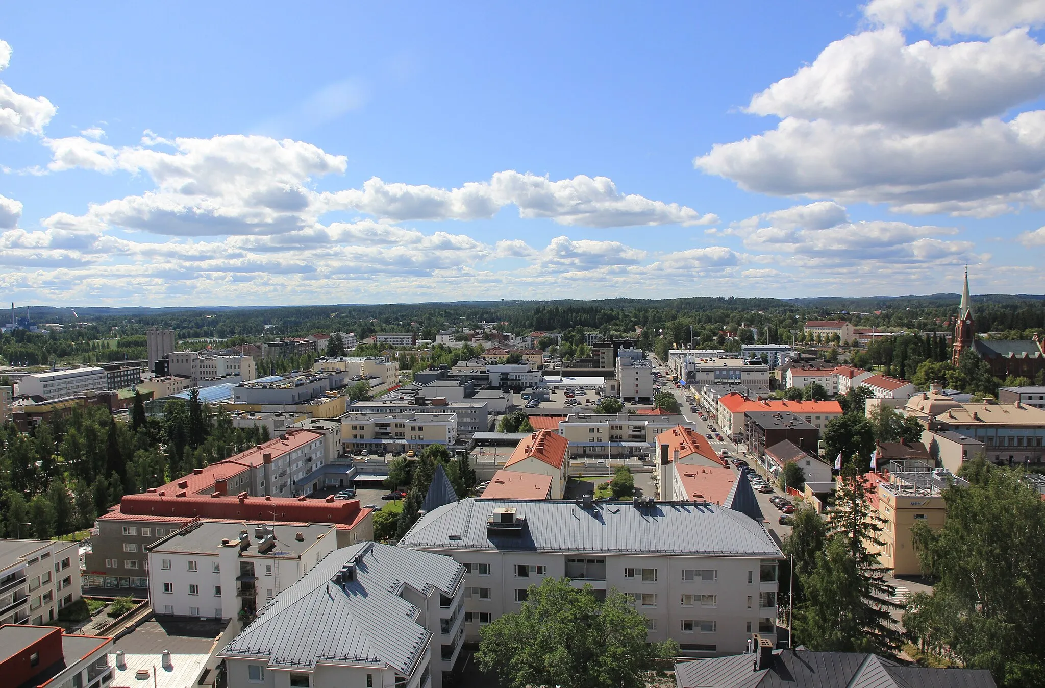 Photo showing: Mikkeli city centre around Mikonkatu street from Naisvuori water tower.