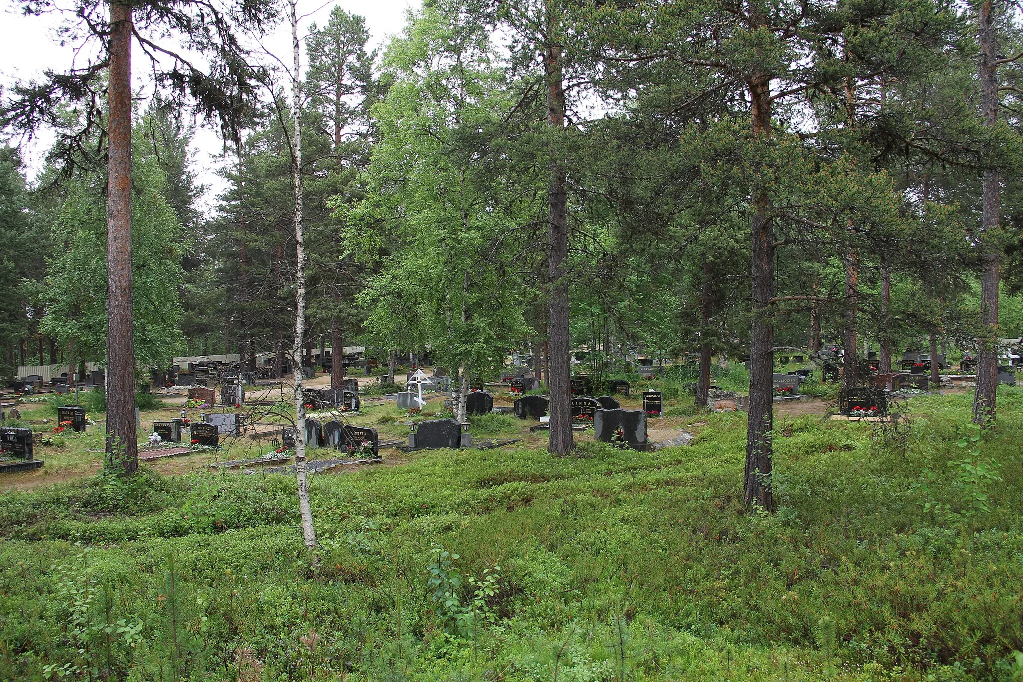 Photo showing: Ivalo cemetery, Ivalo, Inari, Finland. - General view.