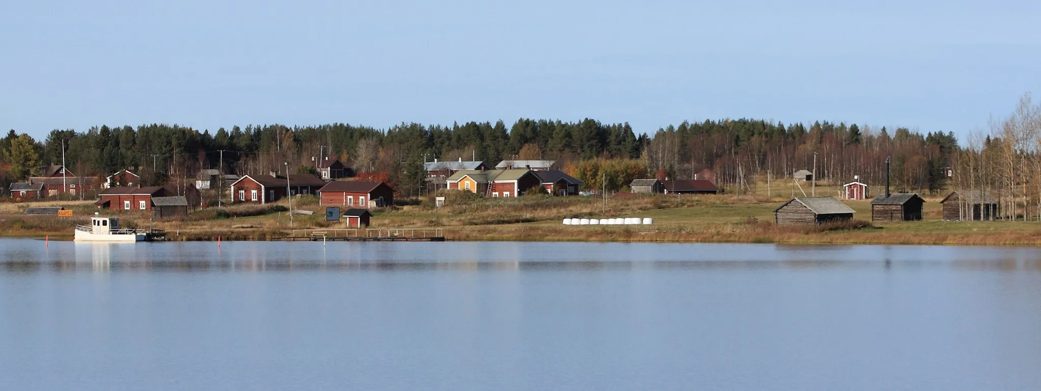Photo showing: Suvanto village by Kitinen river in Pelkosenniemi, Finland.