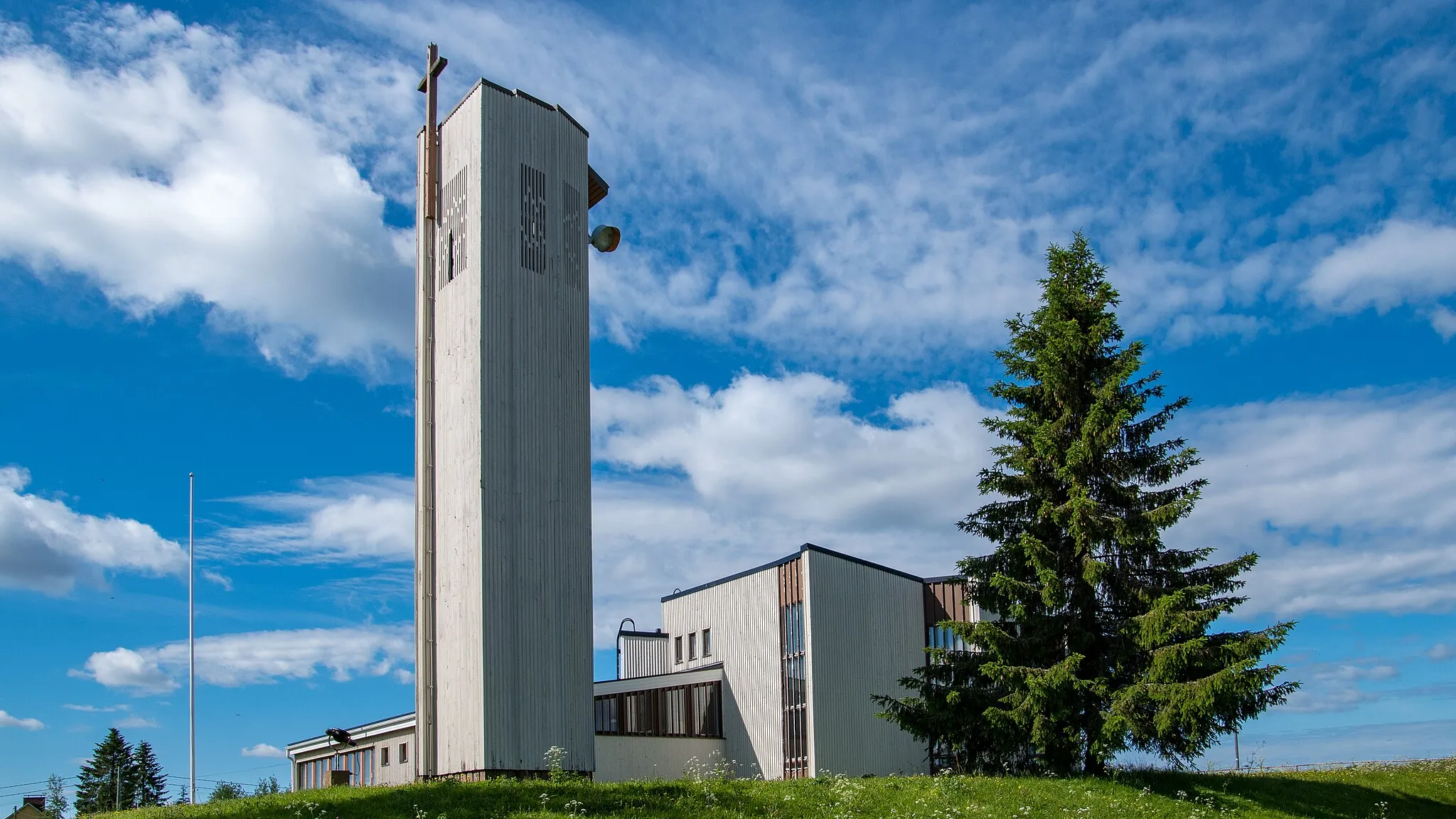 Photo showing: The Hautajärvi border crossing church, built in 1963, belongs to the Salla congregation.