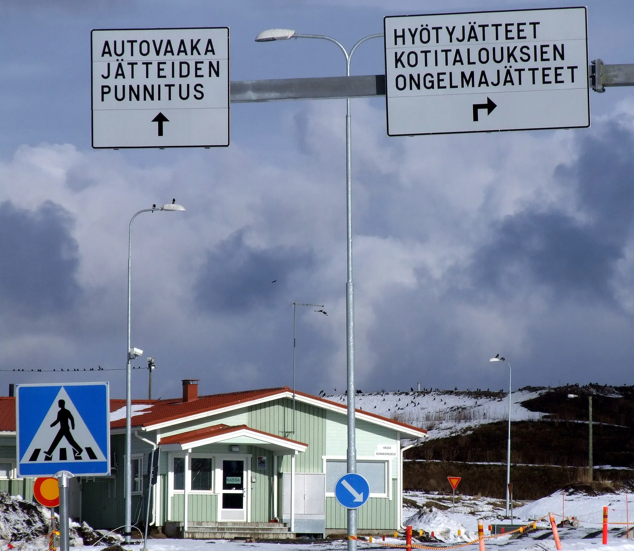 Photo showing: Entrance to Rusko landfill in Oulu.