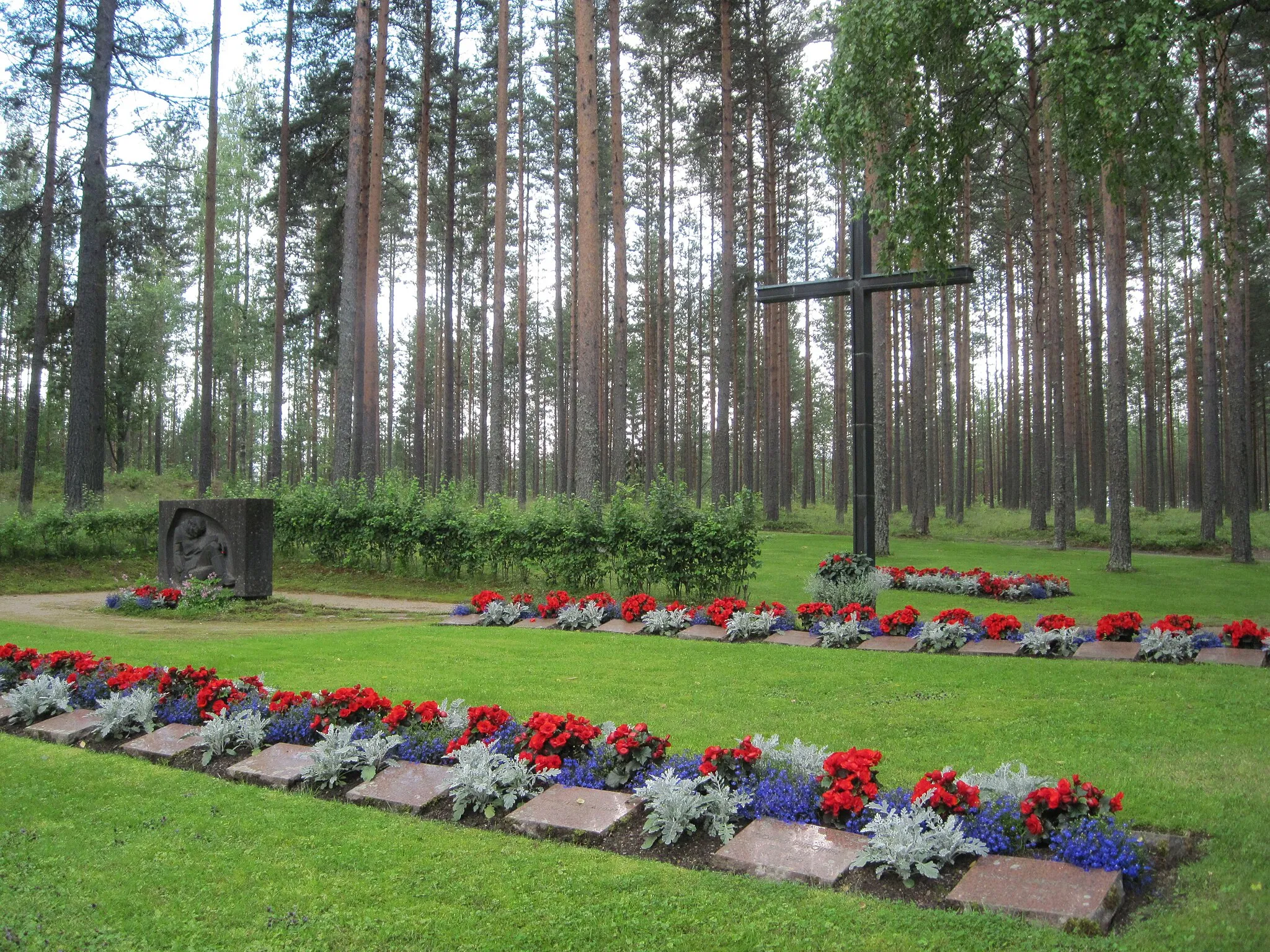 Photo showing: Military cemetary in Viinijärvi, Liperi, Finland