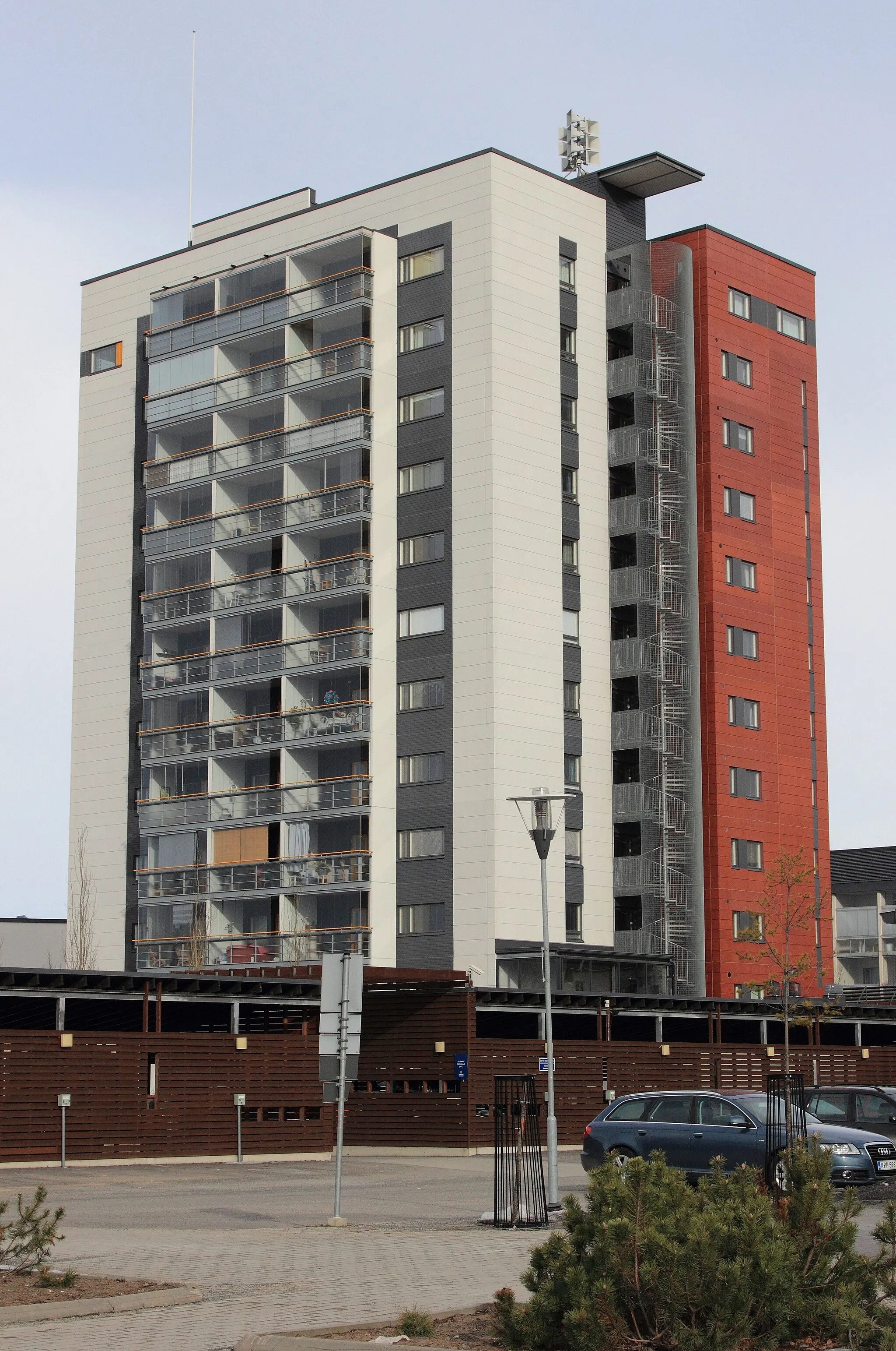 Photo showing: The Oulun Sirius apartment block in Kaakkuri, Oulu.