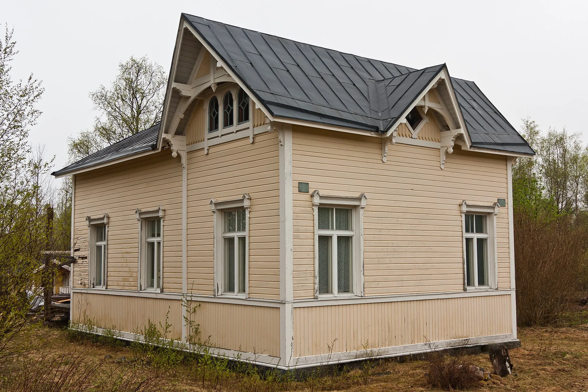 Photo showing: A former railway stop in Kaakamo, Tornio, Finland.