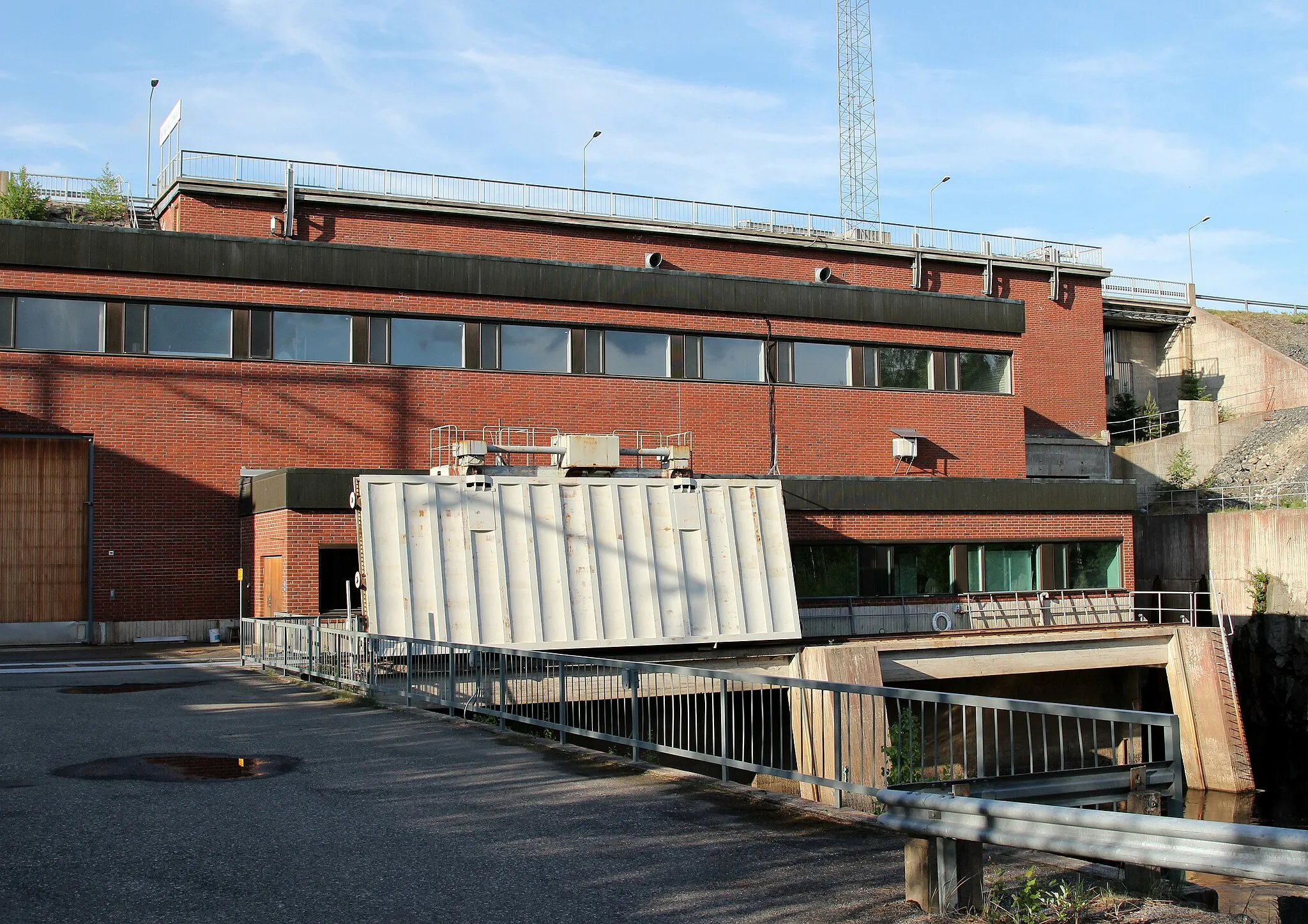 Photo showing: Maalismaa hydroelectric power plant on Iijoki River.