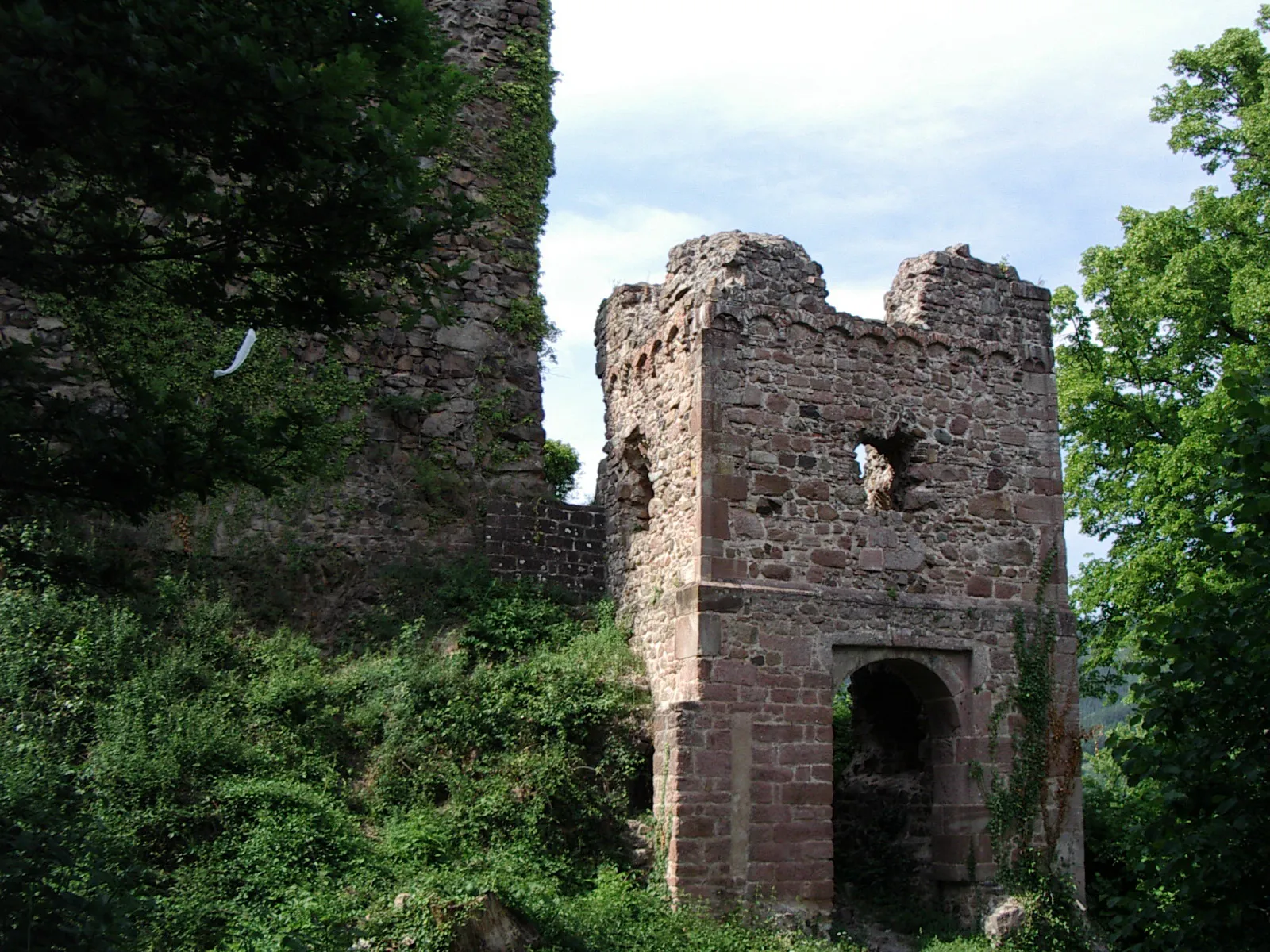 Photo showing: La ruine du château du Hugstein (Buhl, Haut-Rhin)