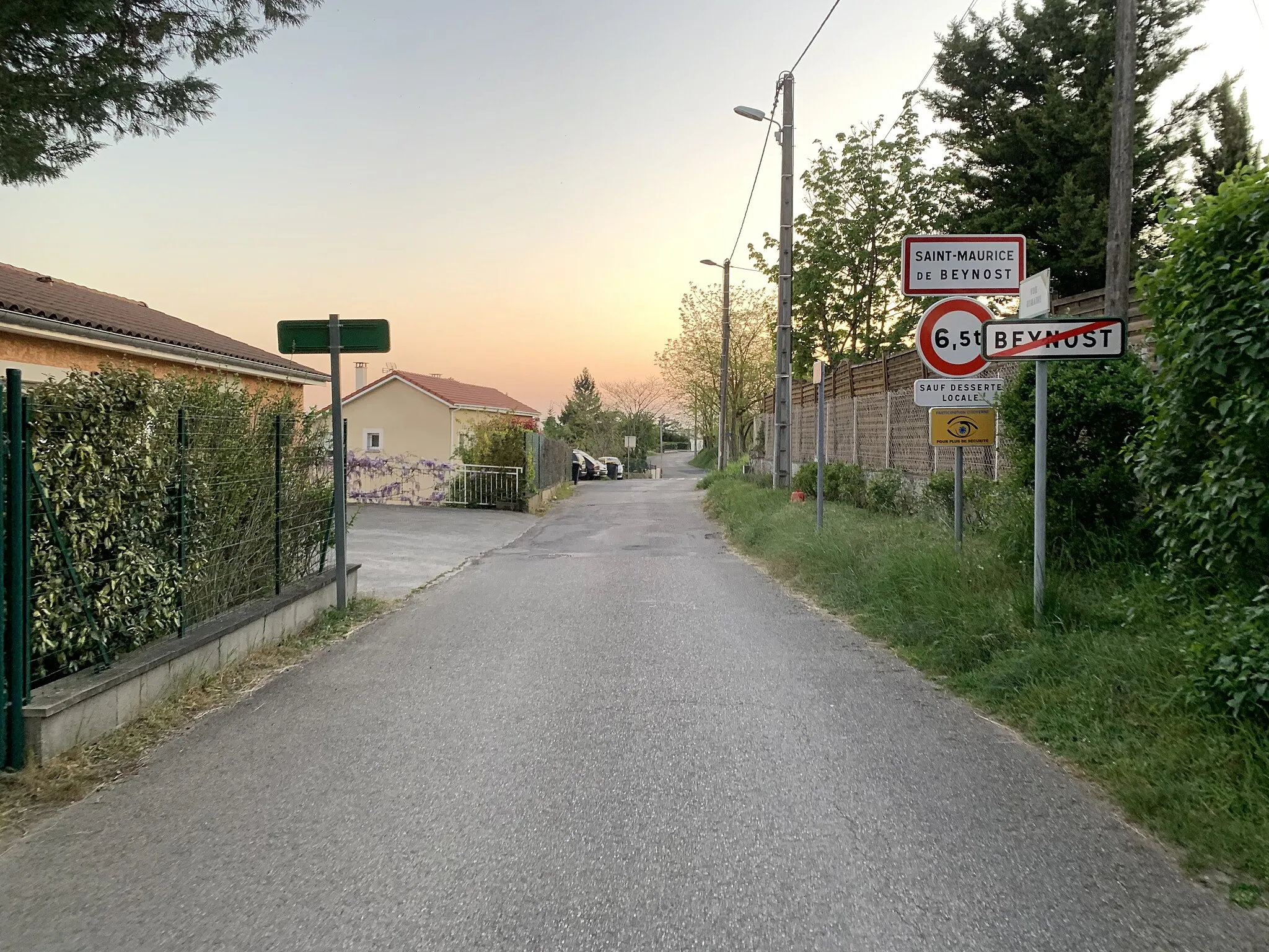 Photo showing: Footing de confinement en avril 2020 à Beynost/Saint-Maurice-de-Beynost.