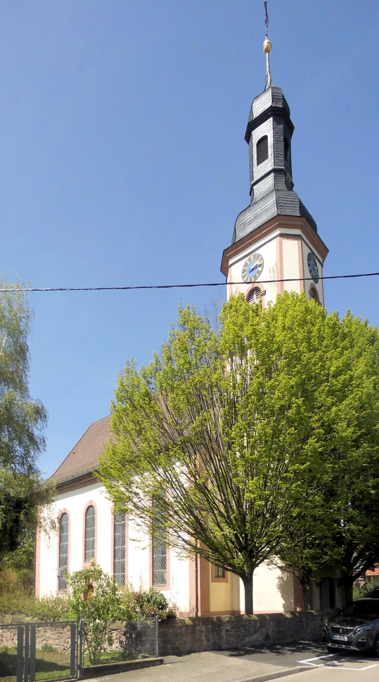 Photo showing: Südostseite der Evangelischen Kirche in Hugsweier, Stadt Lahr/Schwarzwald, Deutschland
