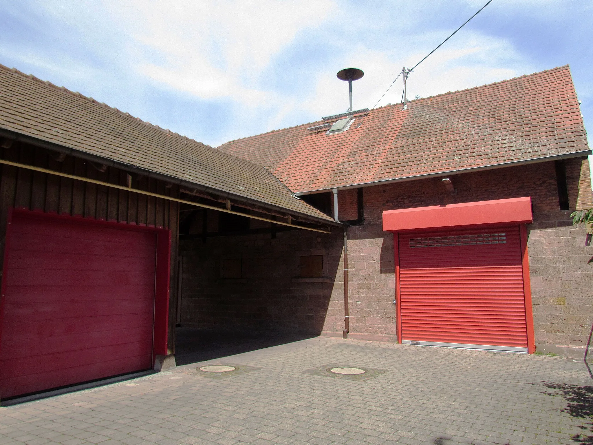 Photo showing: Freiwilligen Feuerwehr Hugsweier Gerätehaus