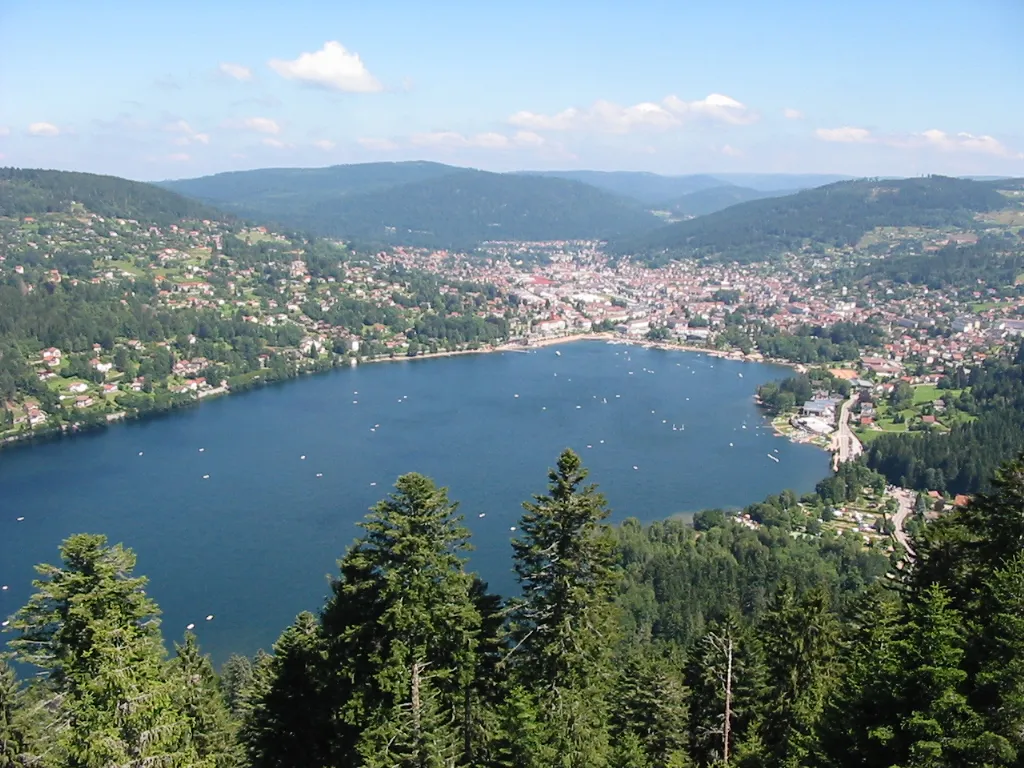 Photo showing: View of the city of Gérardmer, Vosges  department, France