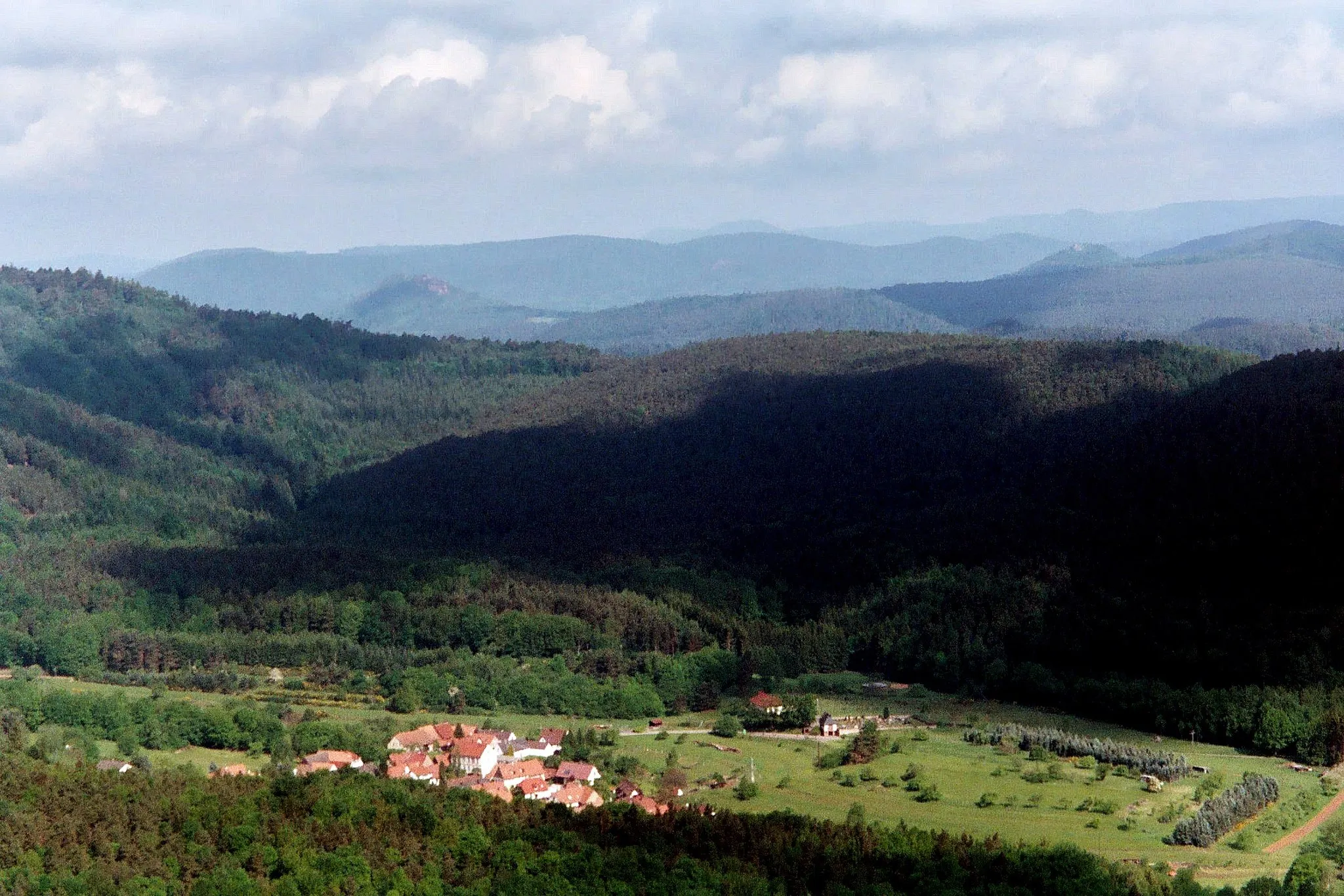 Photo showing: Böllenborn. view from the Stäffelsberg to the village