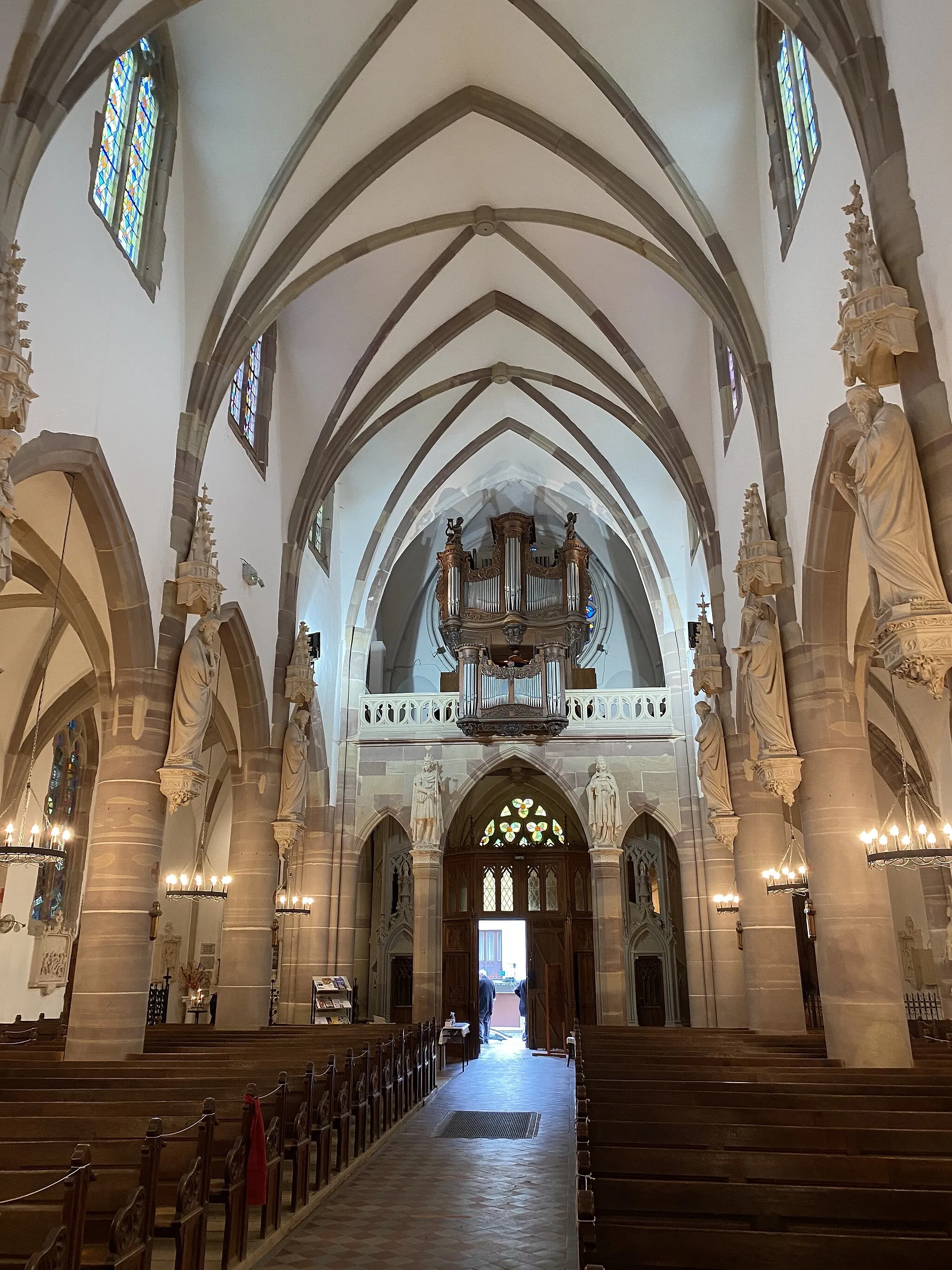 Photo showing: Intérieur de l'église Saint Maurice de Blâmont. Vue sur l'orgue Dingler.