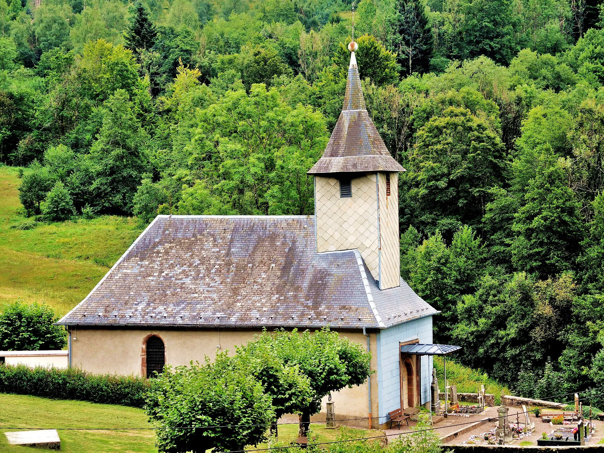 Photo showing: Eglise Notre-Dame de l'Assomption, ex chapelle sainte Barbe, à Château-Lambert.