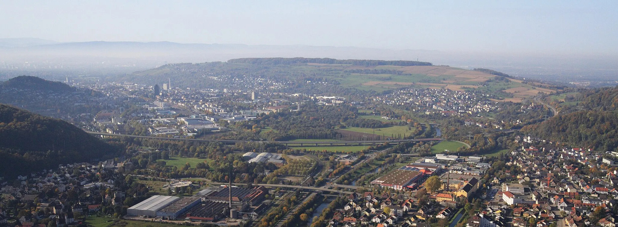 Photo showing: Luftbild vom Tüllinger Berg aus nördlicher Richtung