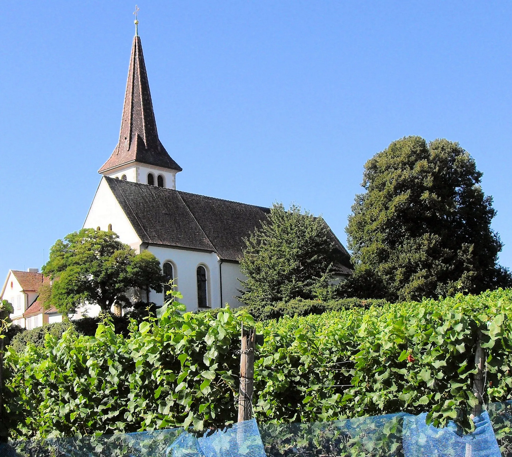 Photo showing: Nordostseite der Kirche St. Leodegar in Biengen