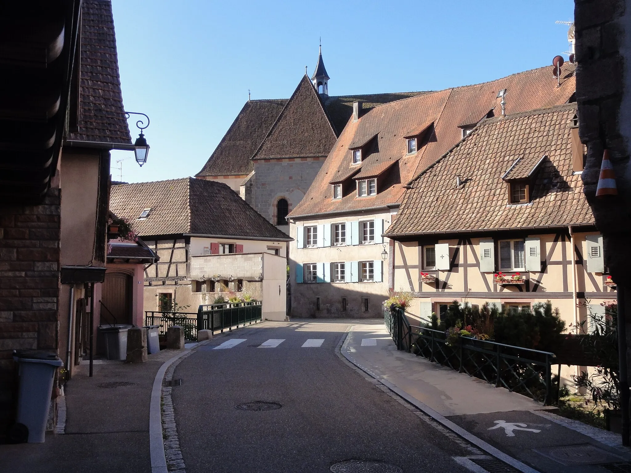 Photo showing: Alsace, Bas-Rhin, Andlau, Rue du Maréchal-Joffre.