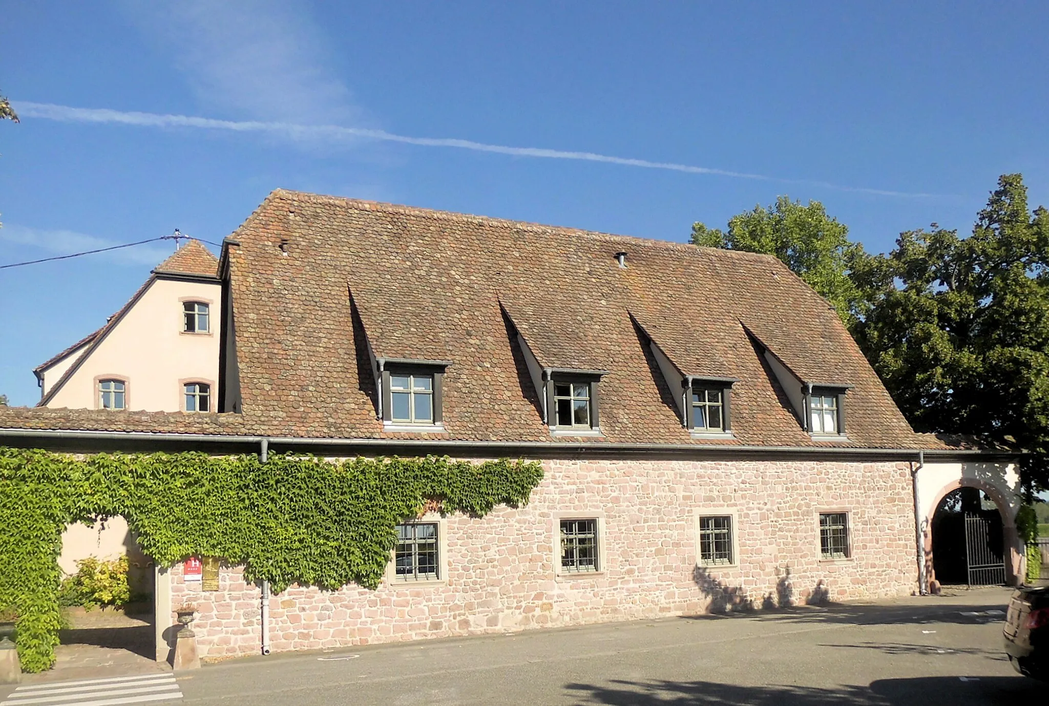 Photo showing: L'hôtel d'Illwald à Schnellenbuhl, commune de Mussig, aile sud