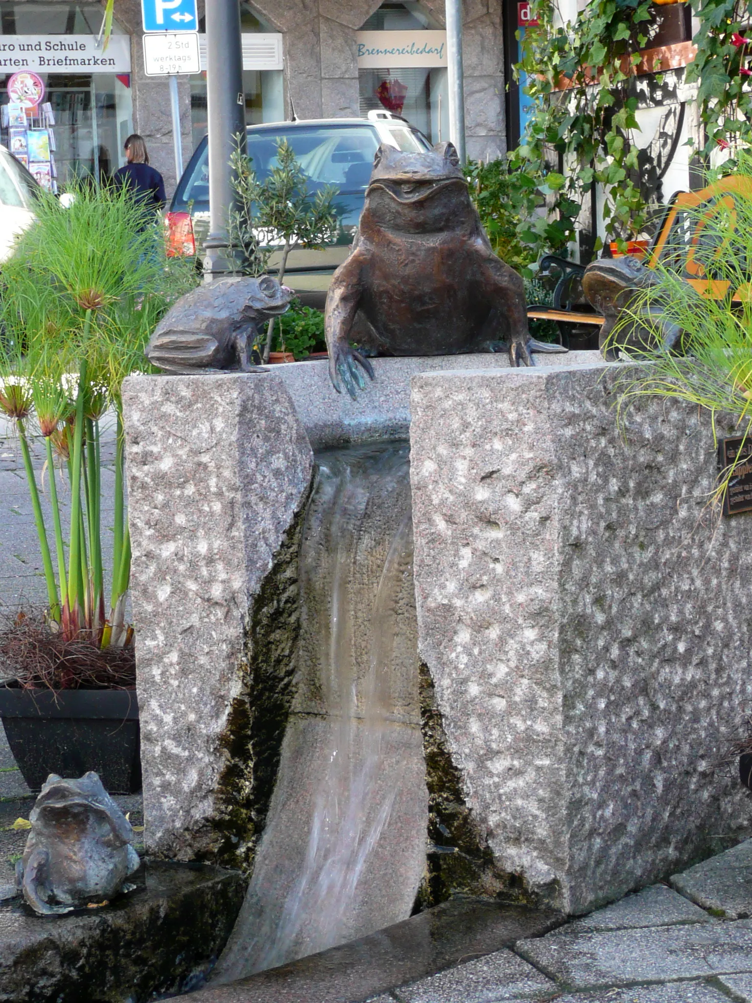 Photo showing: Fountain with frogs in Kappelrodeck, Ortenaukreis.