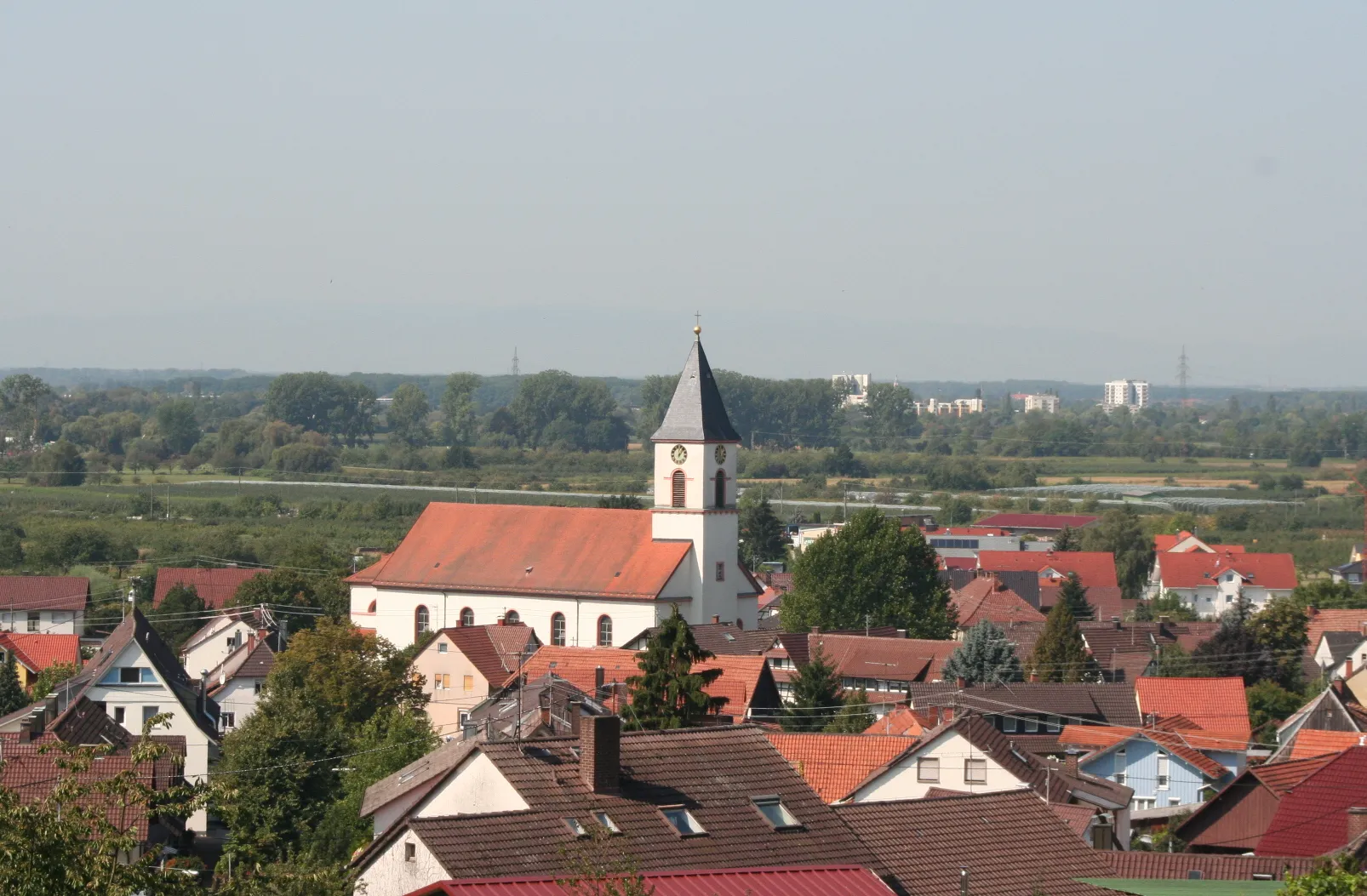 Photo showing: St. Bartholomäus Katholische Kirche in Ortenberg/Baden, 1821-24 nach Plänen von Baumeister Hans Voss erbaut