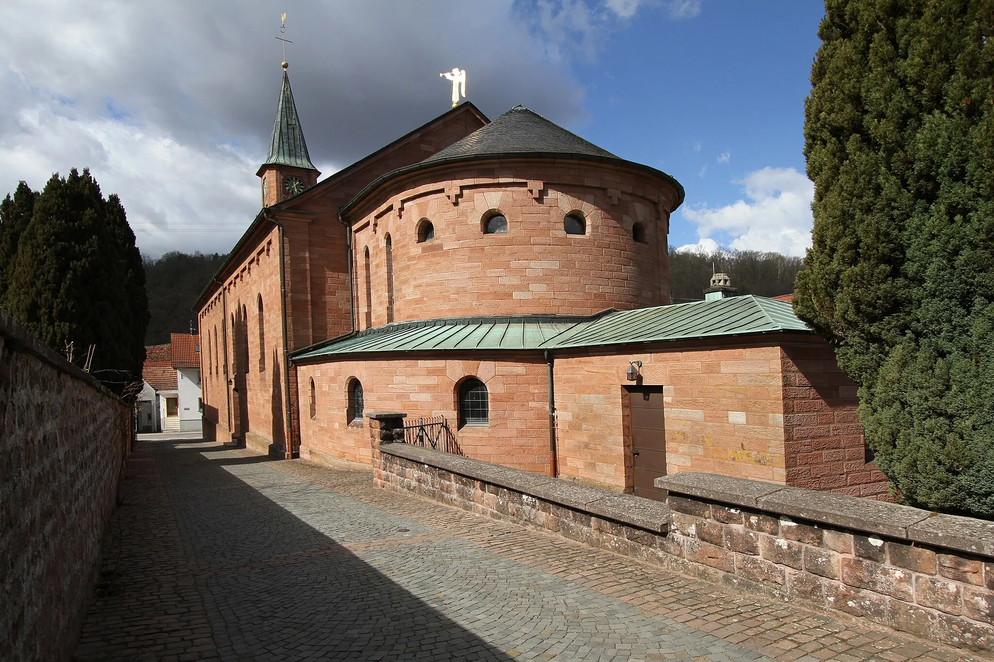 Photo showing: Church of Saint Pirmin in Eppenbrunn.