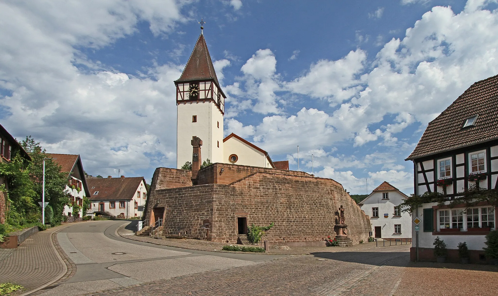 Photo showing: Church of Saints Peter and Paul in Bundenthal.