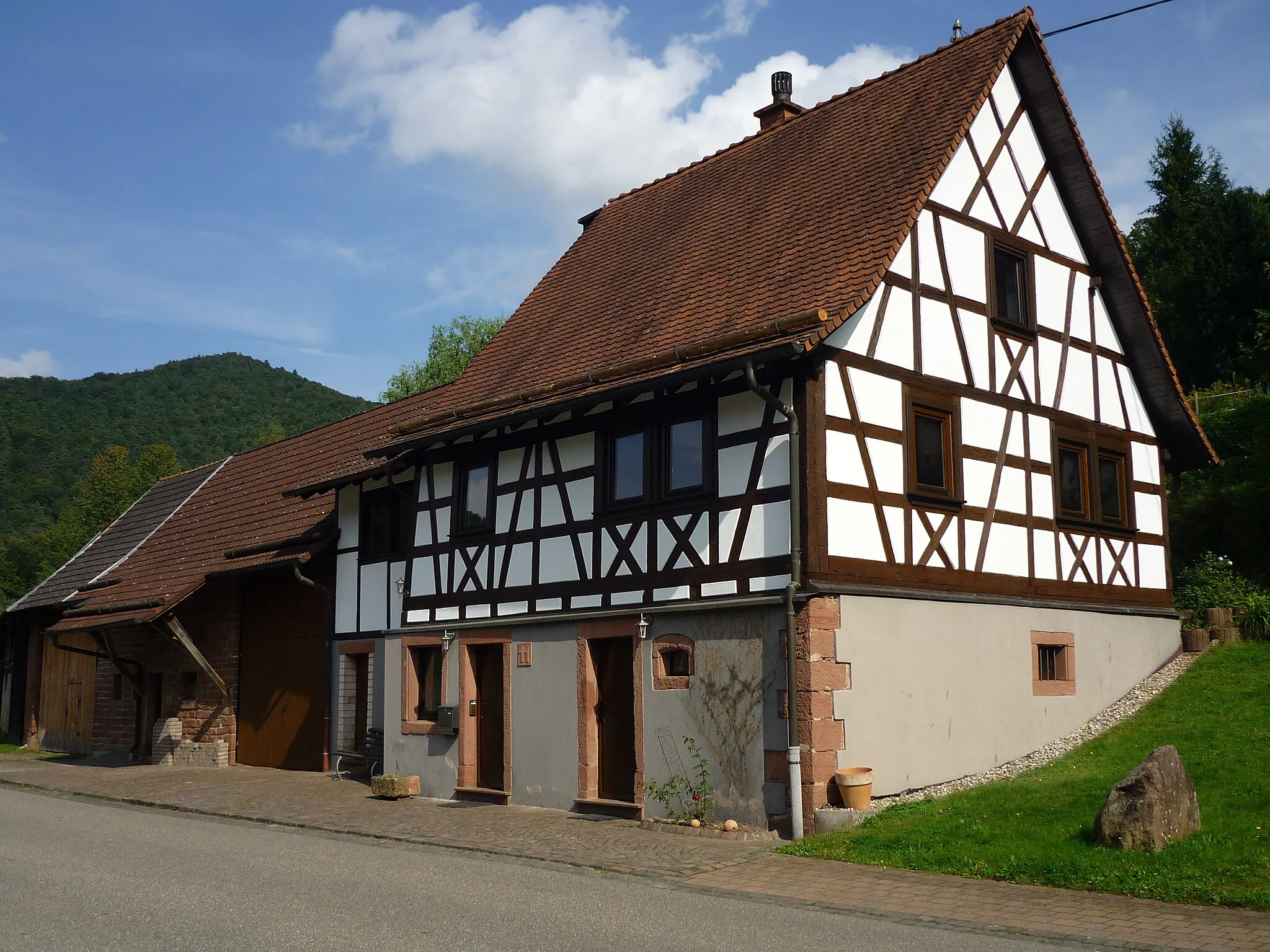Photo showing: Fachwerkhaus Haupstr. 11 in Hirschthal (Pfalz)