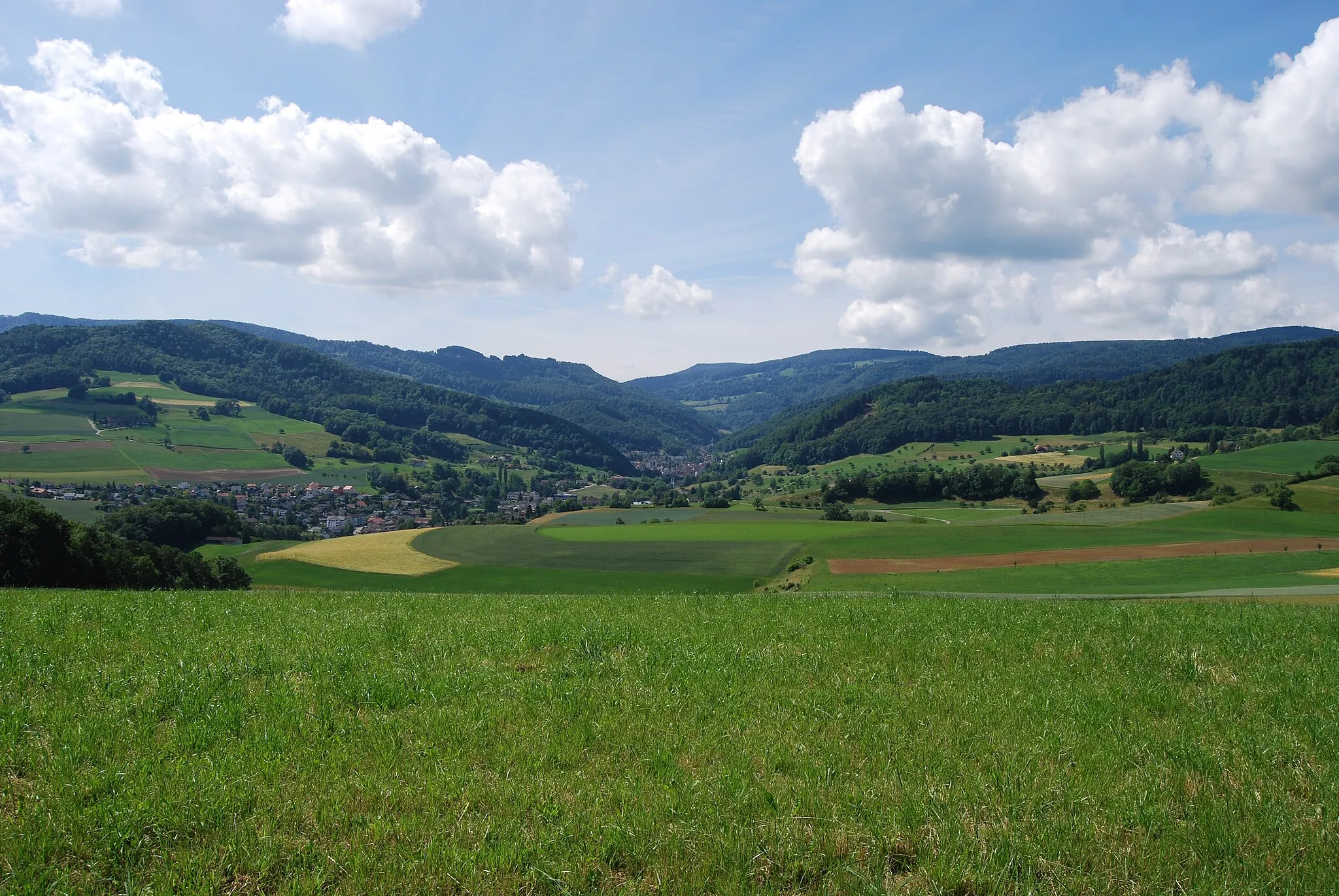 Photo showing: View from the hill over Lampenberg to Niederdorf, canton of Basel-Country, Switzerland