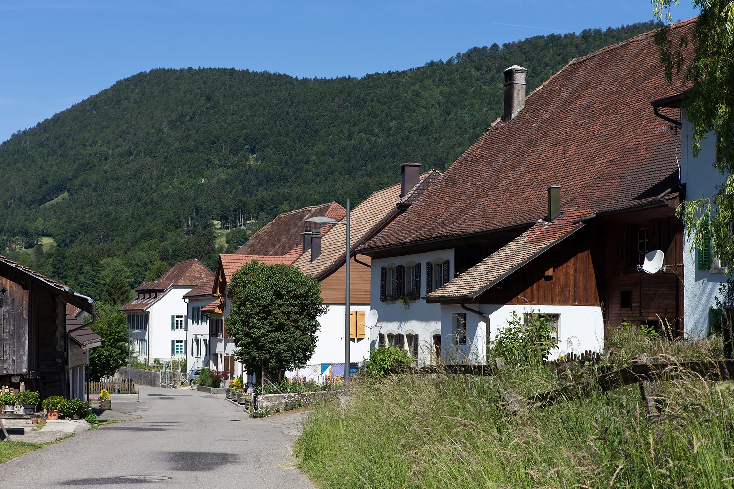 Photo showing: Sur Ville (obere Strasse, die durch Soulce führt) in Soulce (JU)